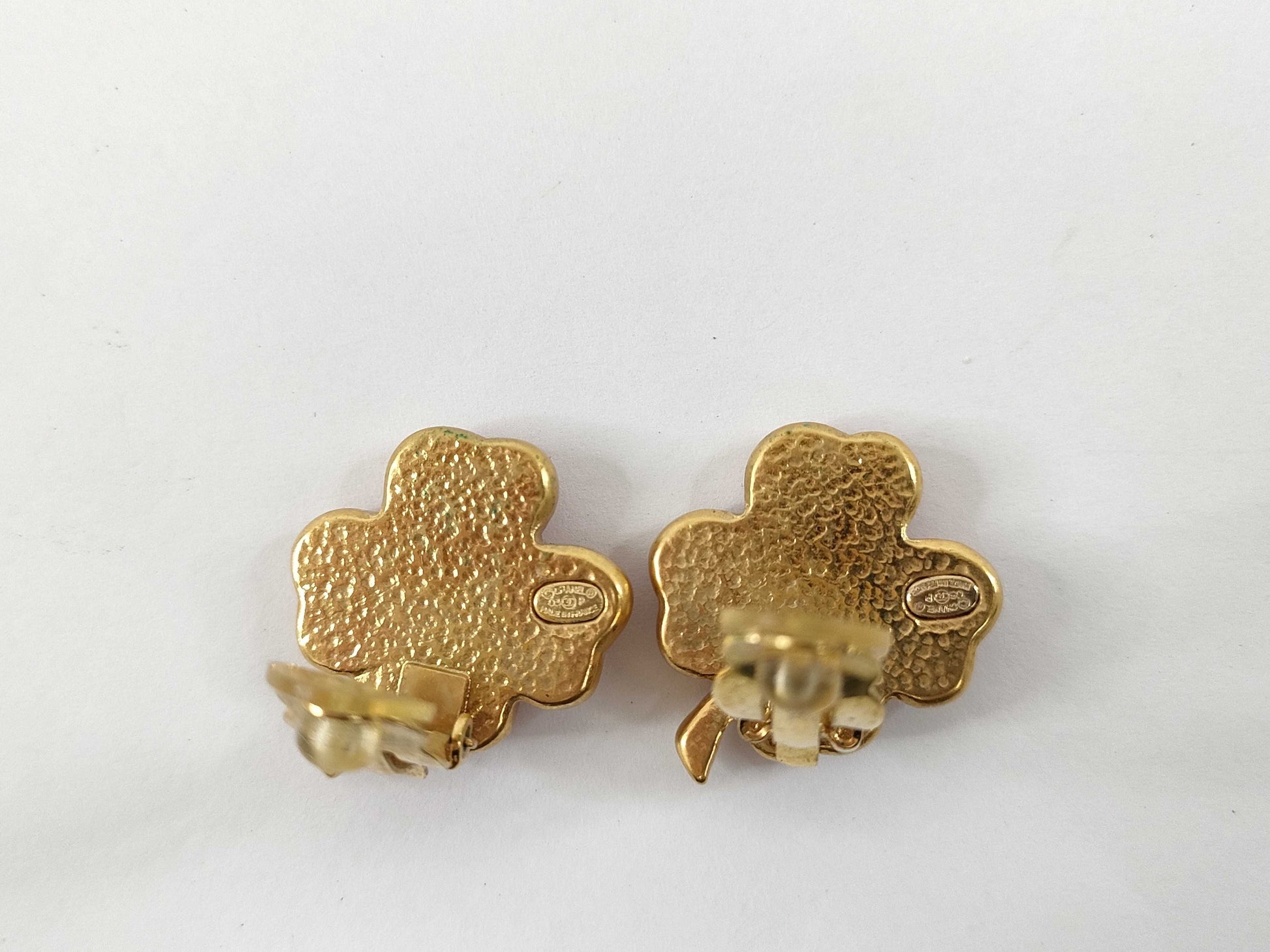 CHANEL Clover Earrings