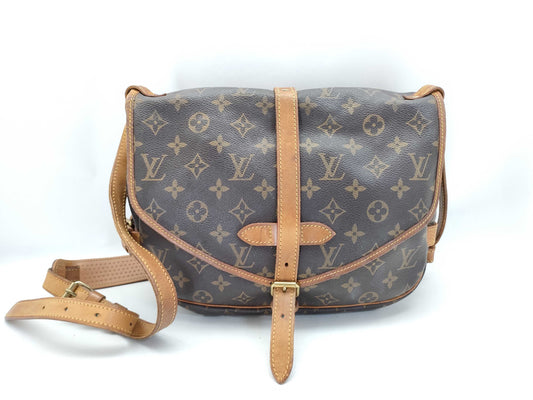 LOUIS VUITTON Monogram M42256 Saumur 30 Shoulder Bag