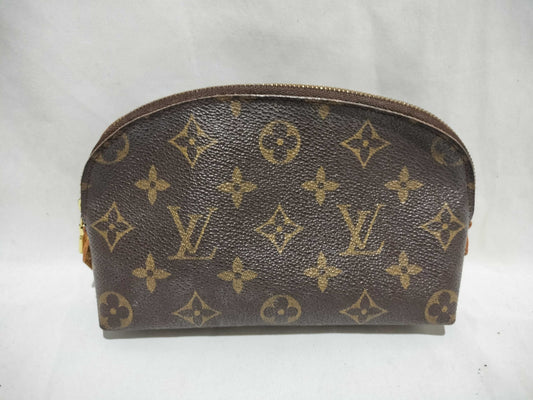 LOUIS VUITTON Monogram Monogram Pochette Cosmetic Pouch