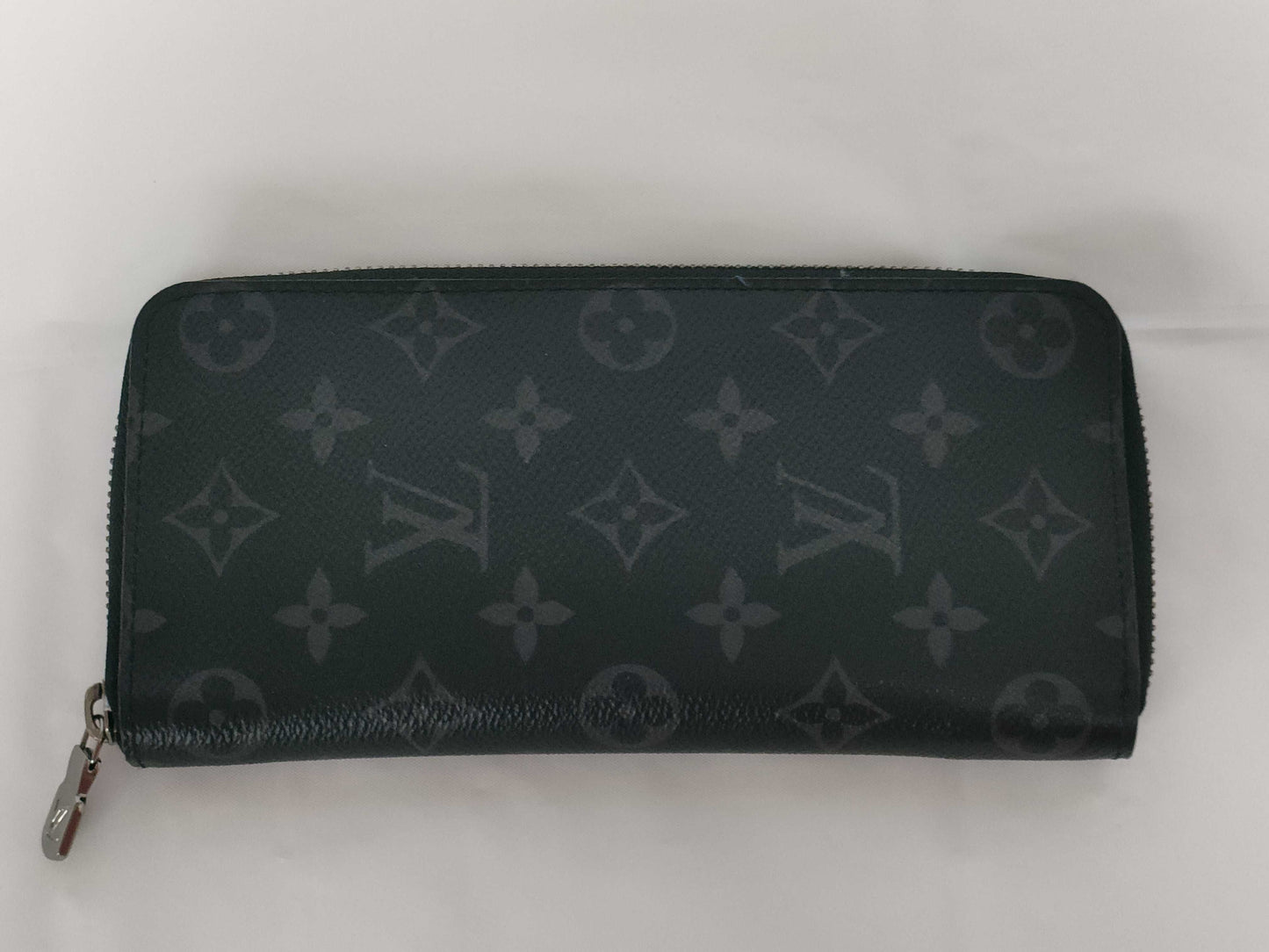 LOUIS VUITTON Monogram Eclipse Zippy Organizer Wallet