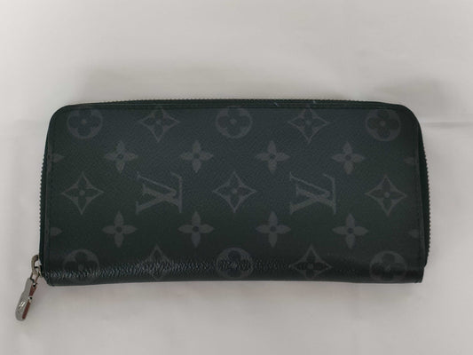 LOUIS VUITTON Monogram Eclipse Zippy Organizer Wallet