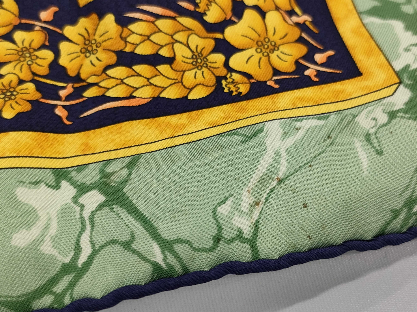 HERMES Carre CARPE DIEM Scarf