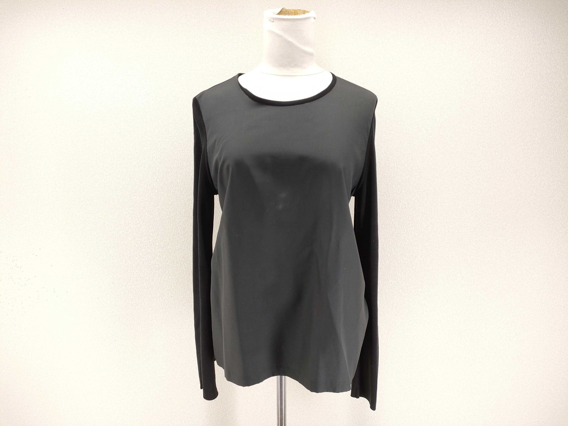 HERMES knit top, no washing tag
