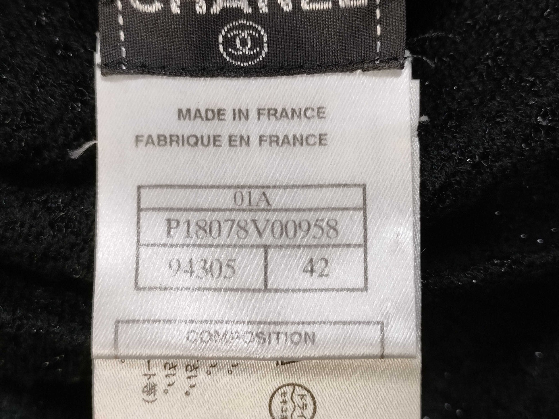 CHANEL Knit 01A P18078V00958 Tops