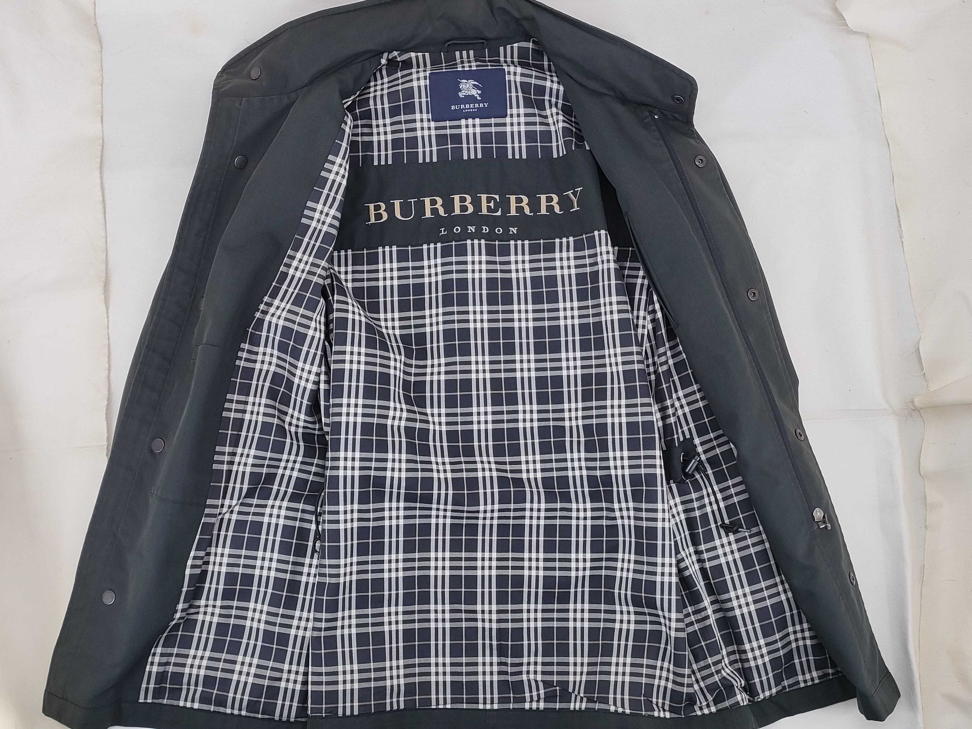 BURBERRY Coat Nova Check Coat