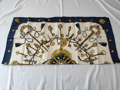 HERMES Carre Carre 90/LES CLES/Inner tag missing scarf