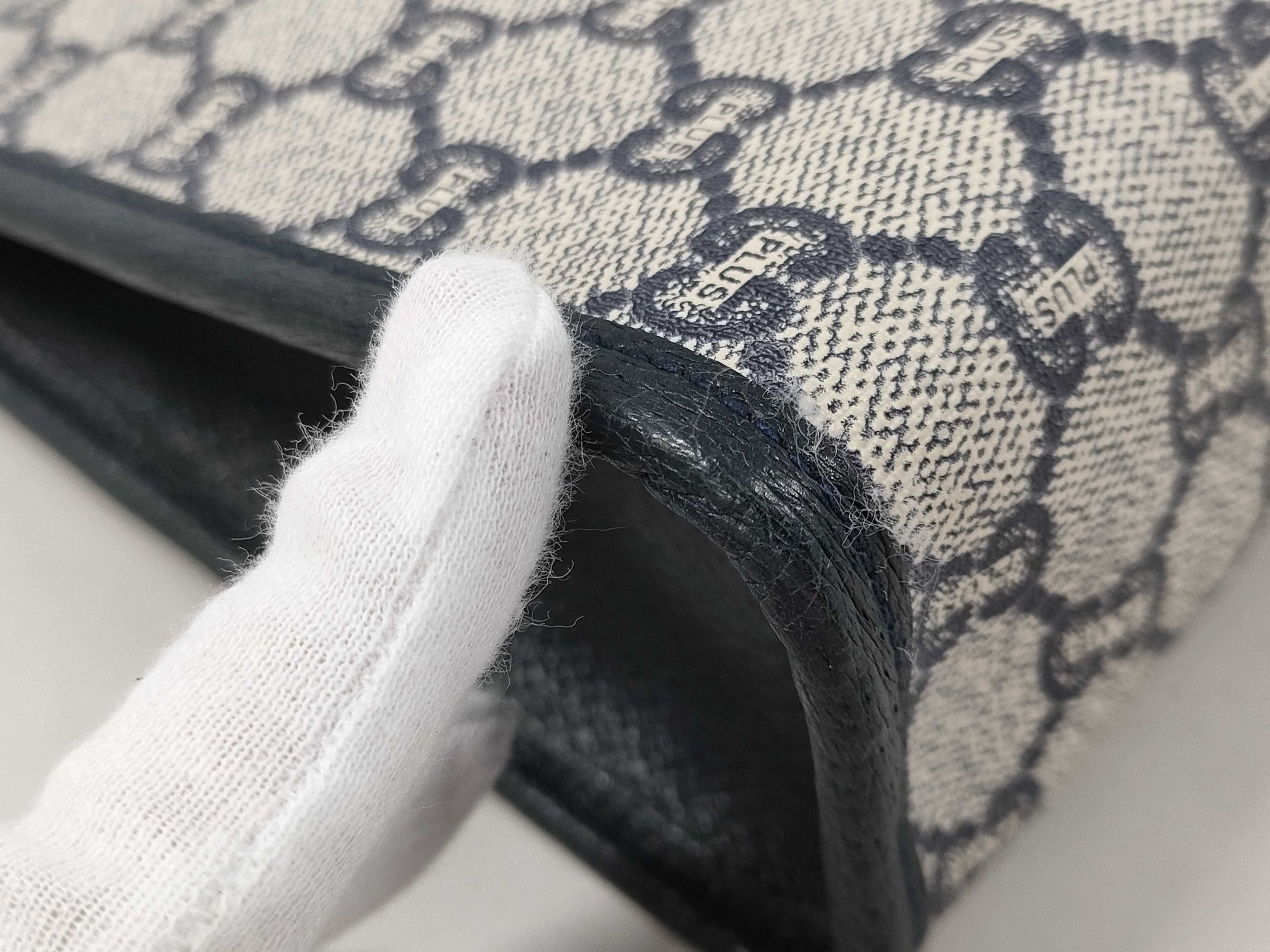 GUCCI GG Supreme Gucci Plus Clutch Bag Second Bag