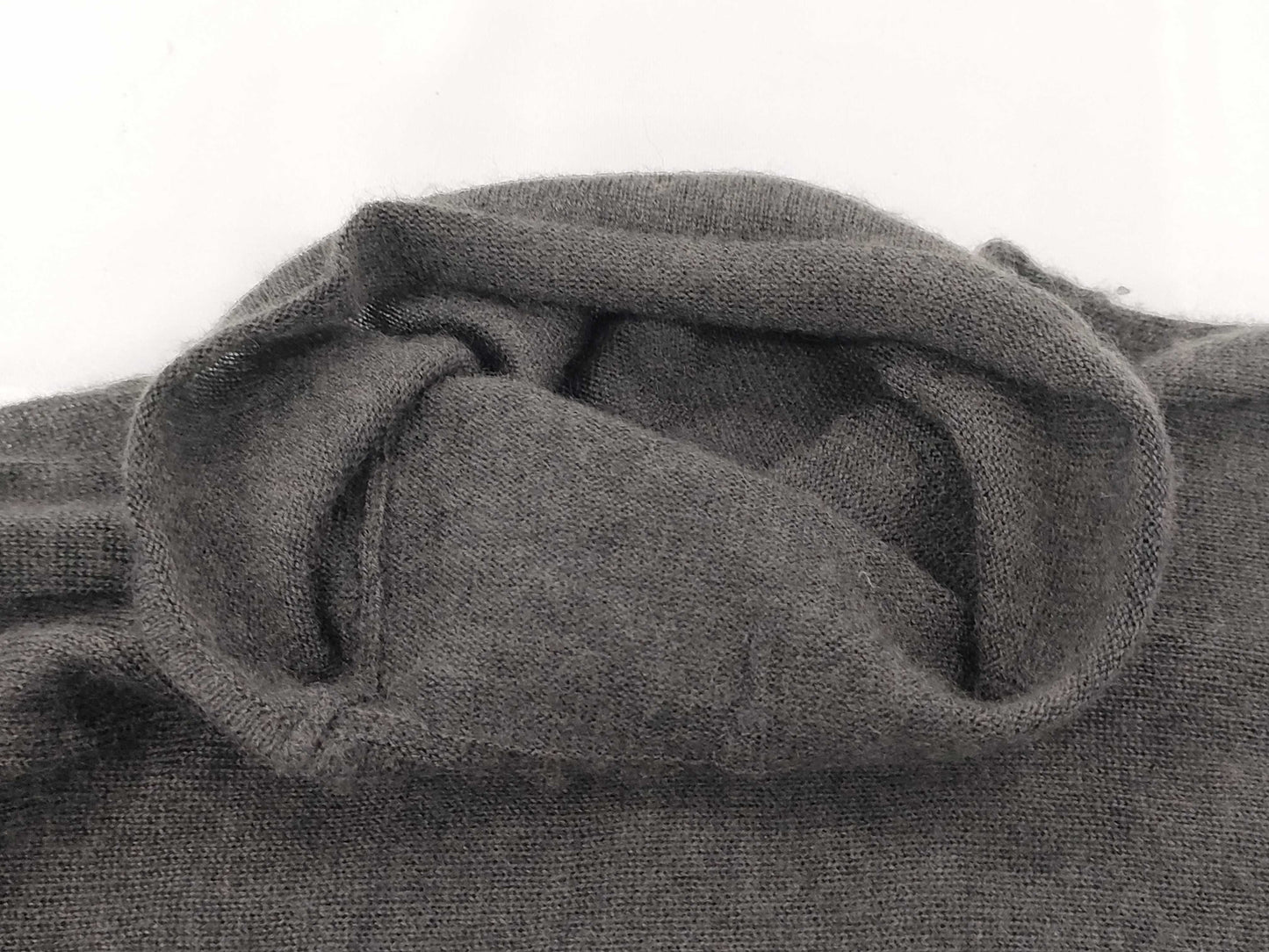 HERMES Thin Turtleneck Top