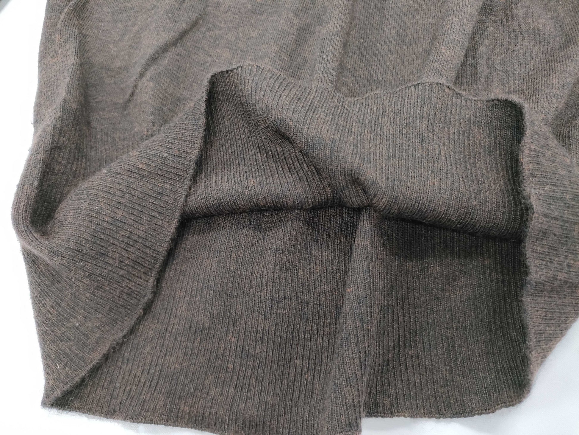 HERMES Turtleneck Long Sleeve Lightweight Brown Top