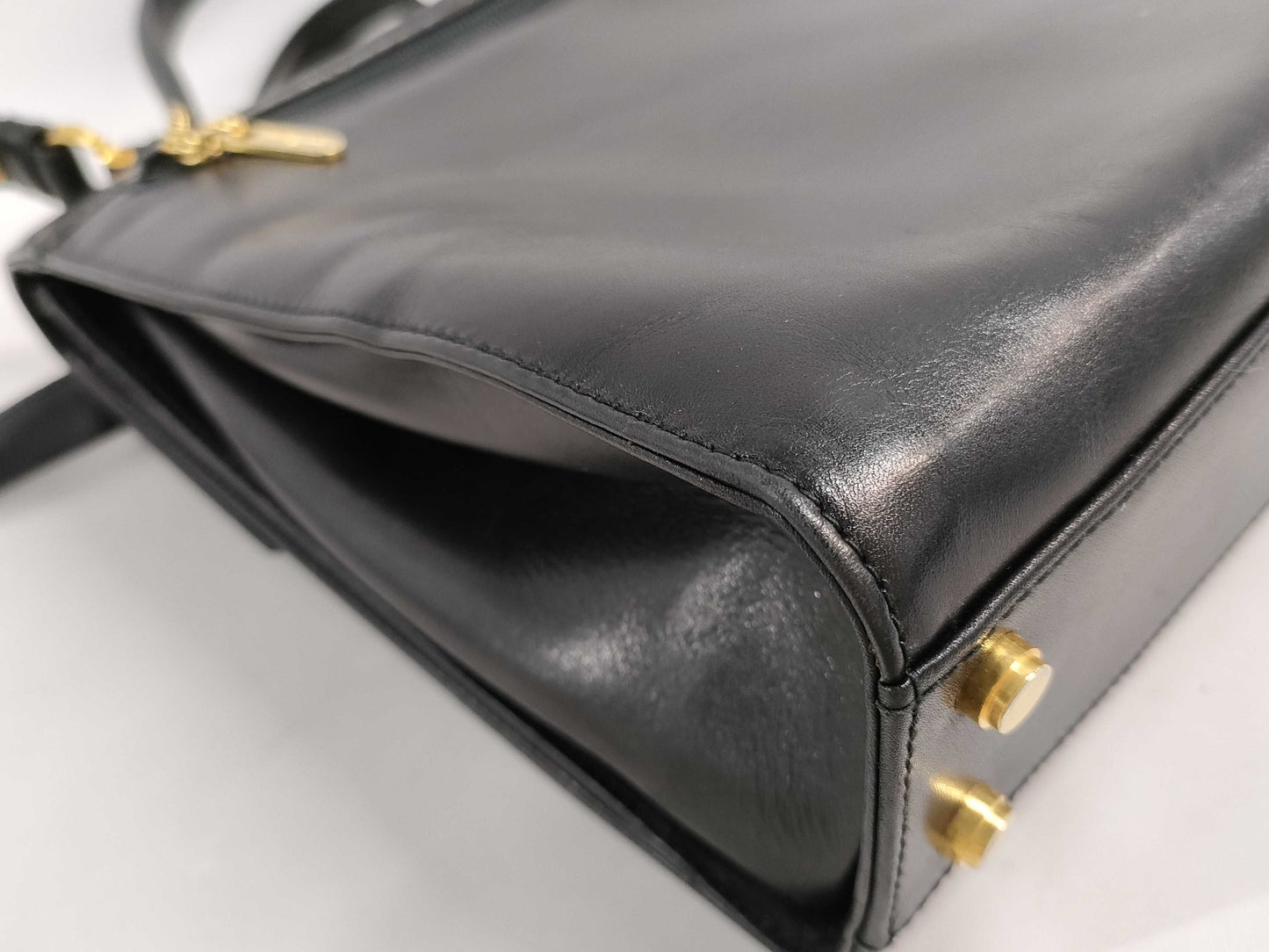 Salvatore Ferragamo Gancini Leather 2WAY Handbag