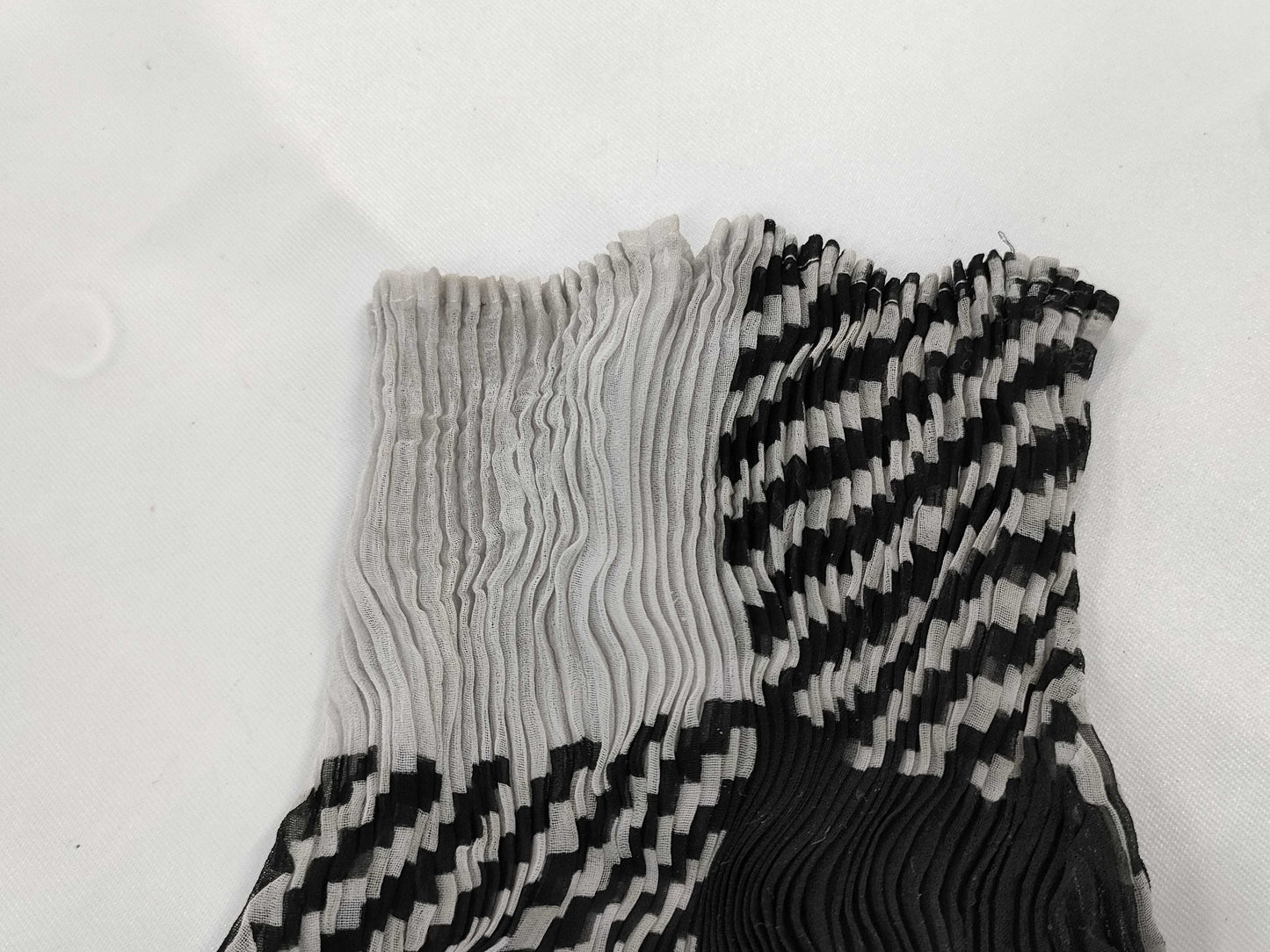 ISSEY MIYAKE Long Sleeve Pleats Please Top