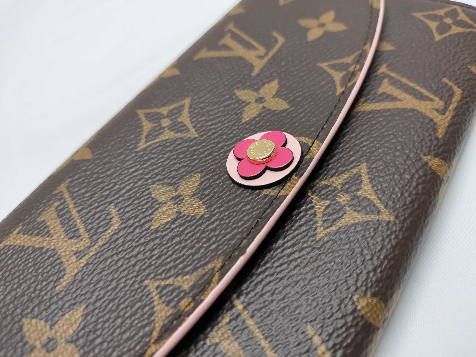 LOUIS VUITTON Monogram Portefeuille Emily Flower Wallet