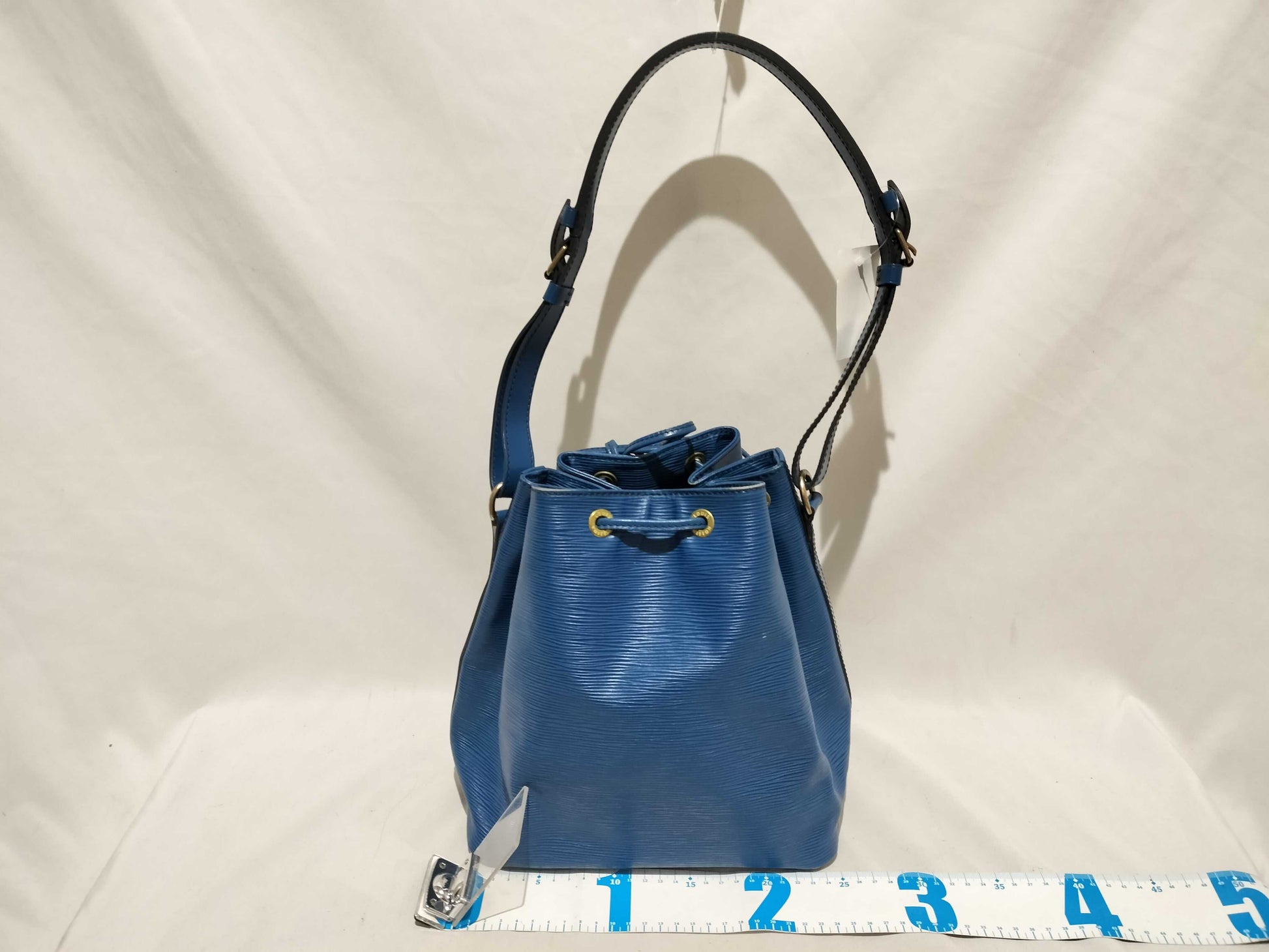 LOUIS VUITTON Epi Noe M44005 Shoulder Bag