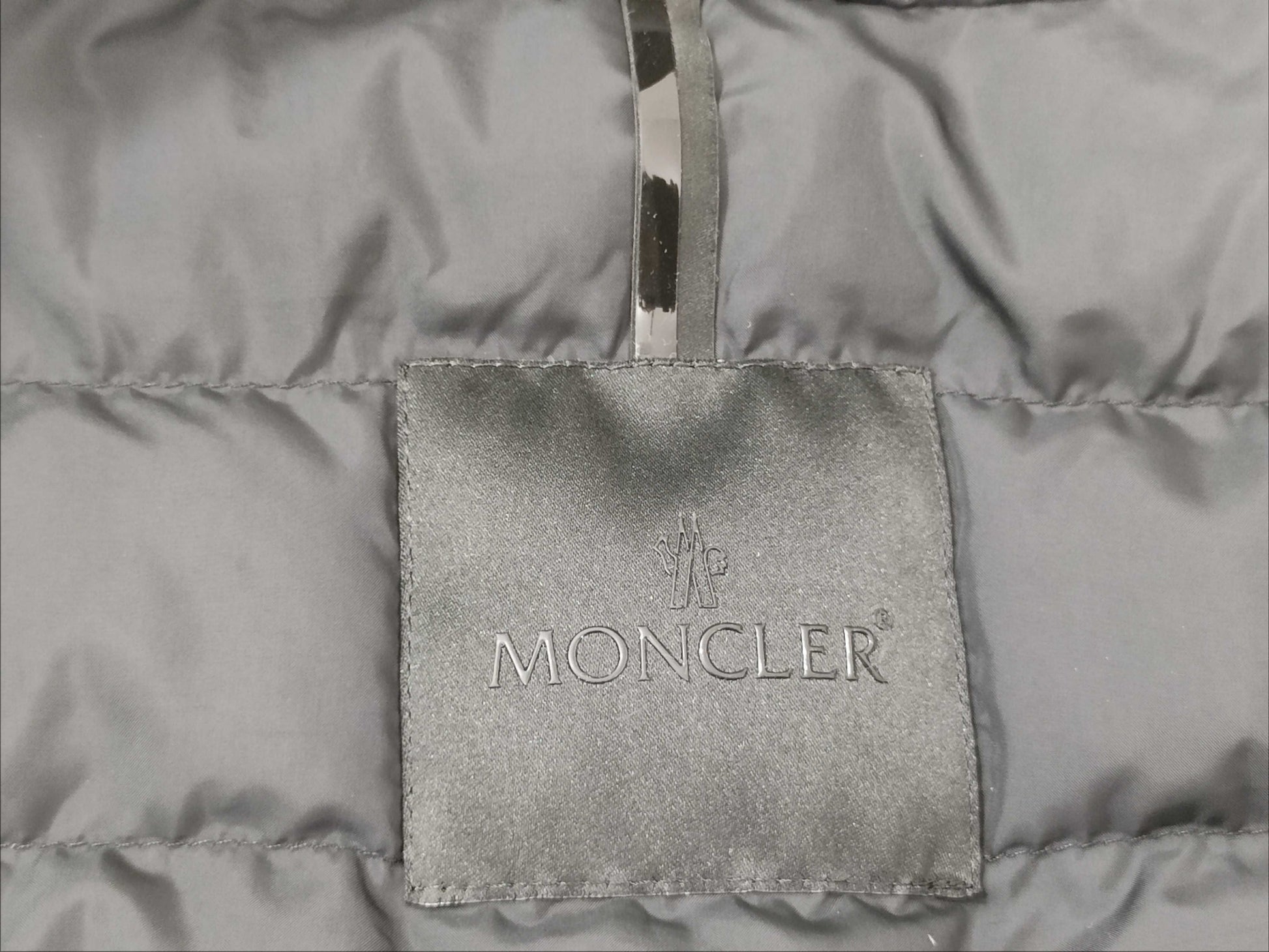 MONCLER POLSET GIUBBOTTO Down Jacket J2091