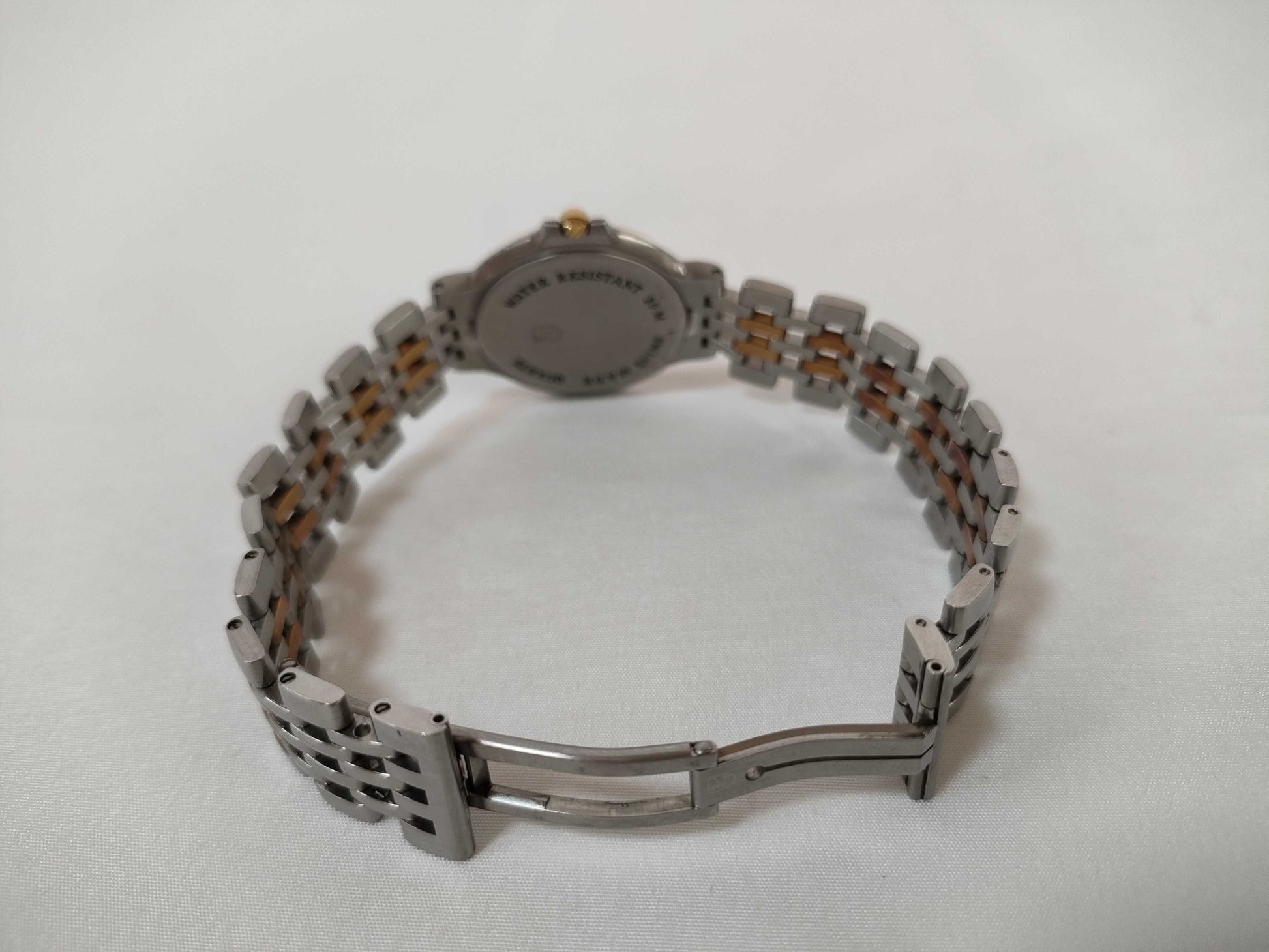 Dunhill Quartz 24QWRM Women's Watch