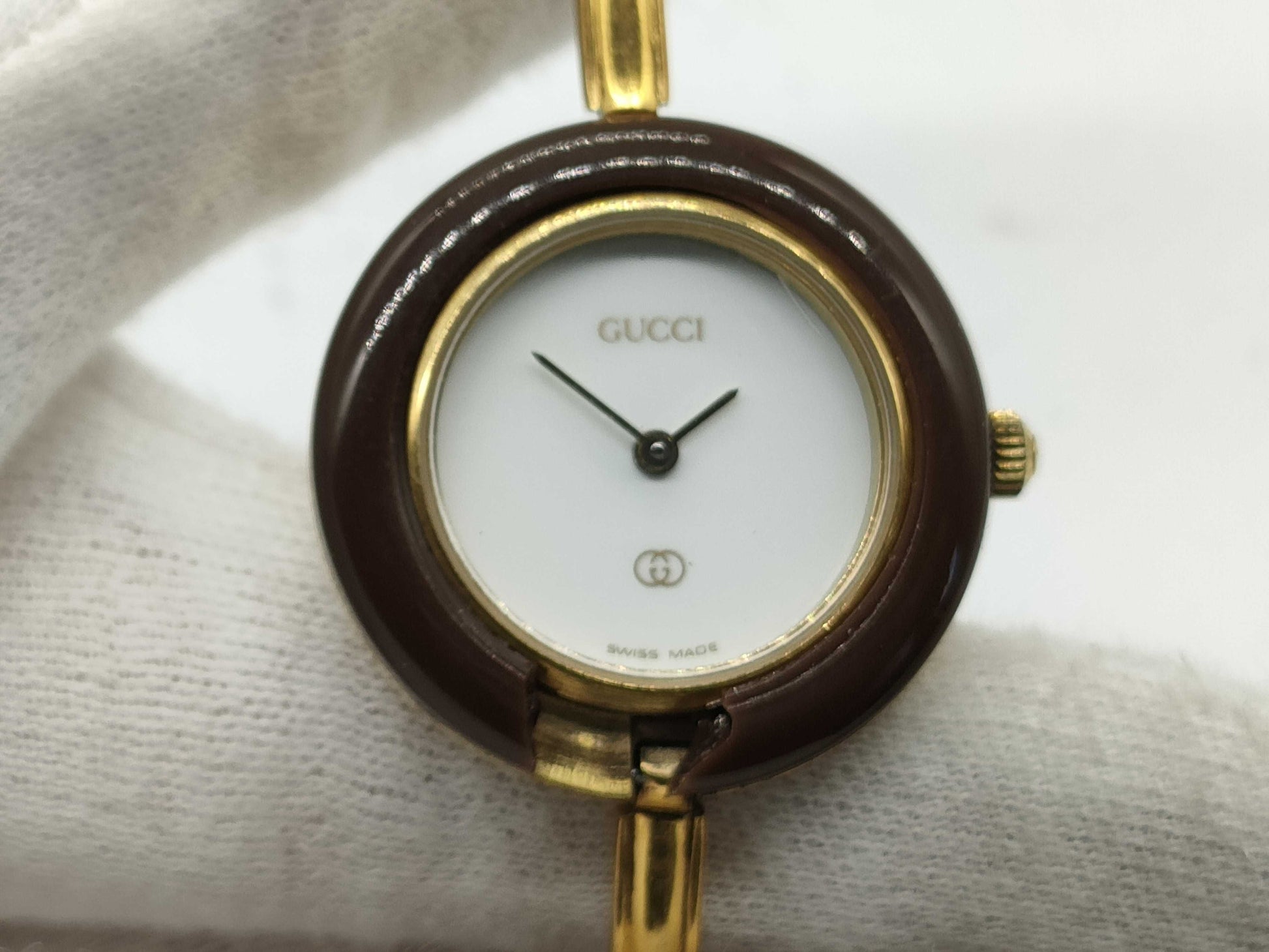 GUCCI 1100-L/Change Bezel Women's Watch