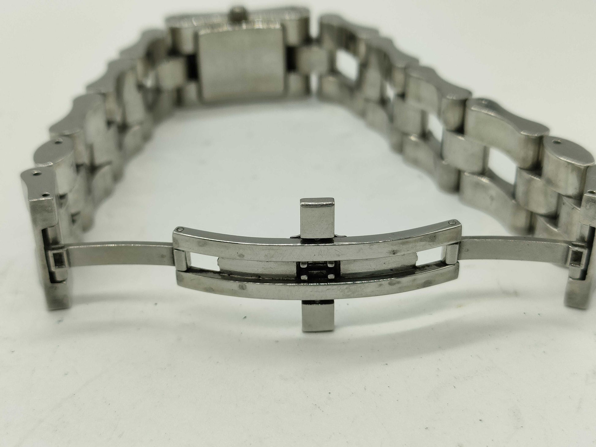 GUCCI 2305L Women's Quartz Black Dial Women's Watch