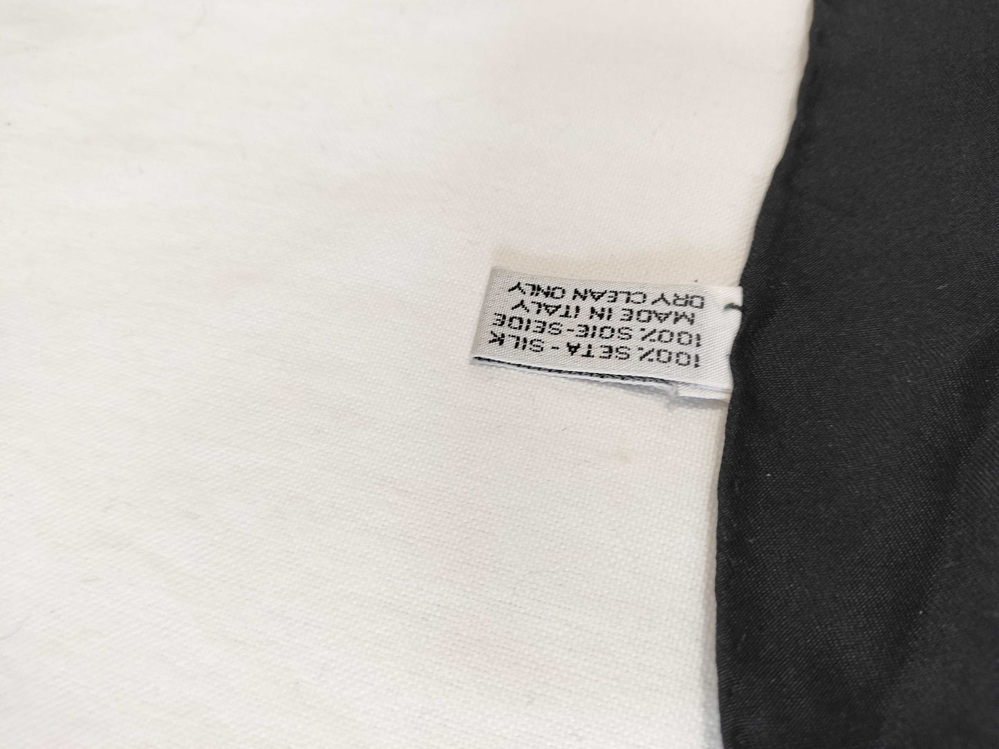 CHANEL Coco/Chain/Black Scarf