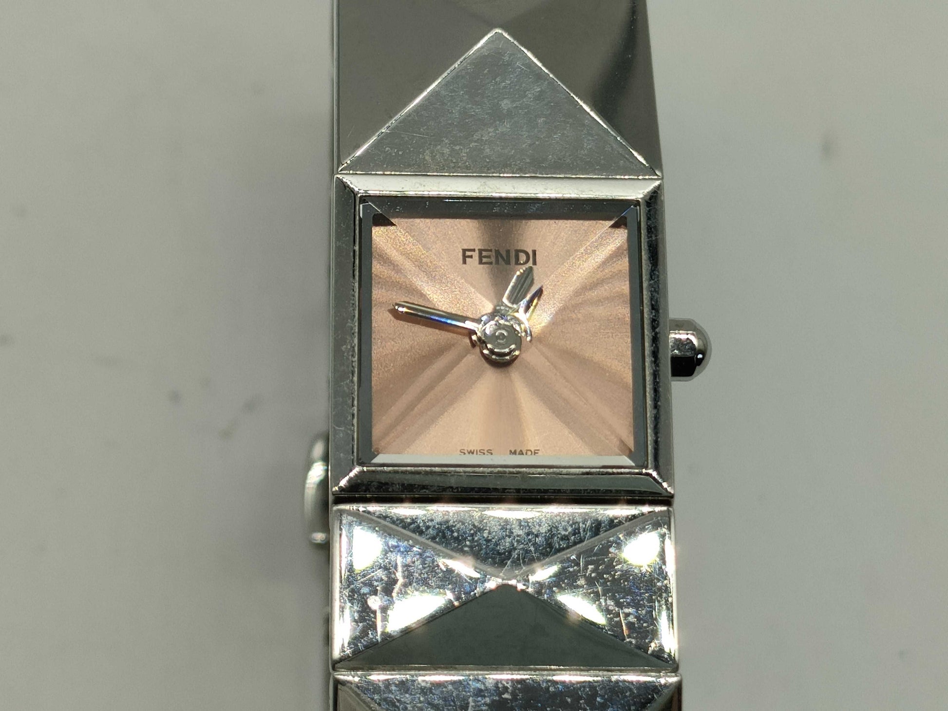 FENDI 4250L Women's Watch
