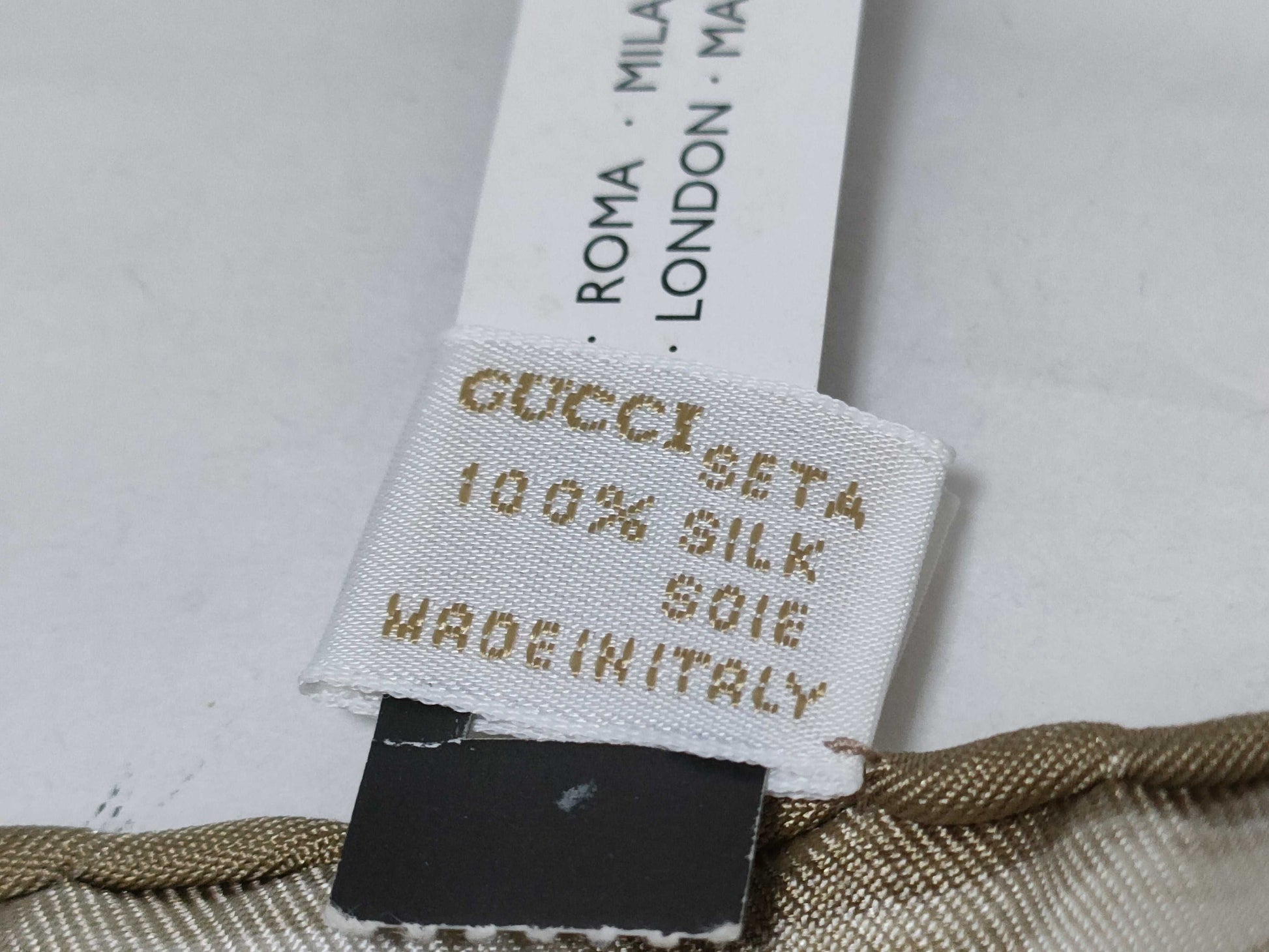 GUCCI Sunflower Yellow Scarf