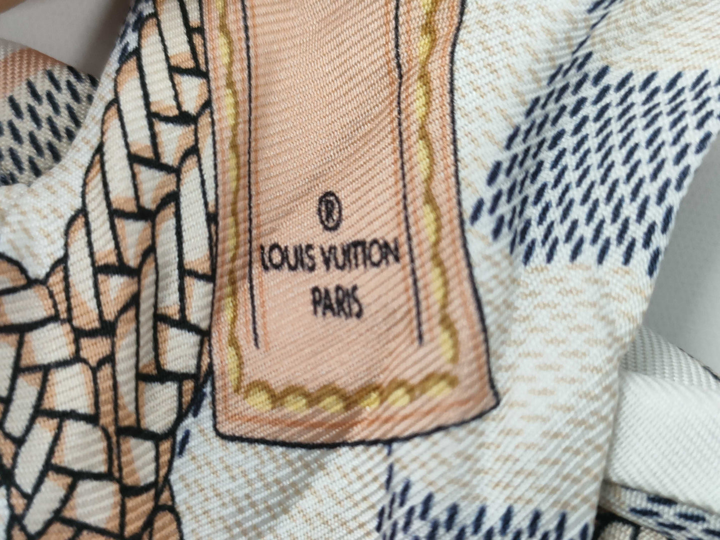 LOUIS VUITTON Twilly Other accessories