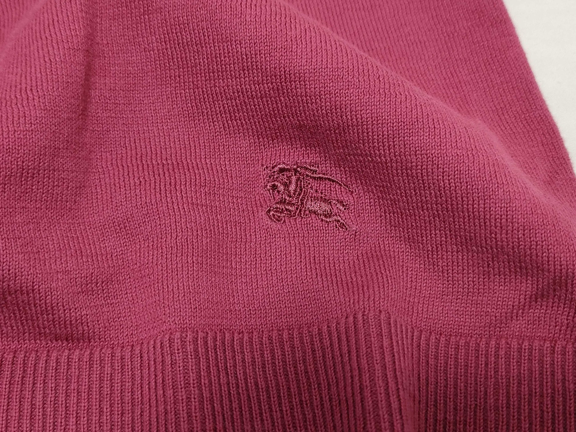 BURBERRY? 100% Cotton V-Neck Top