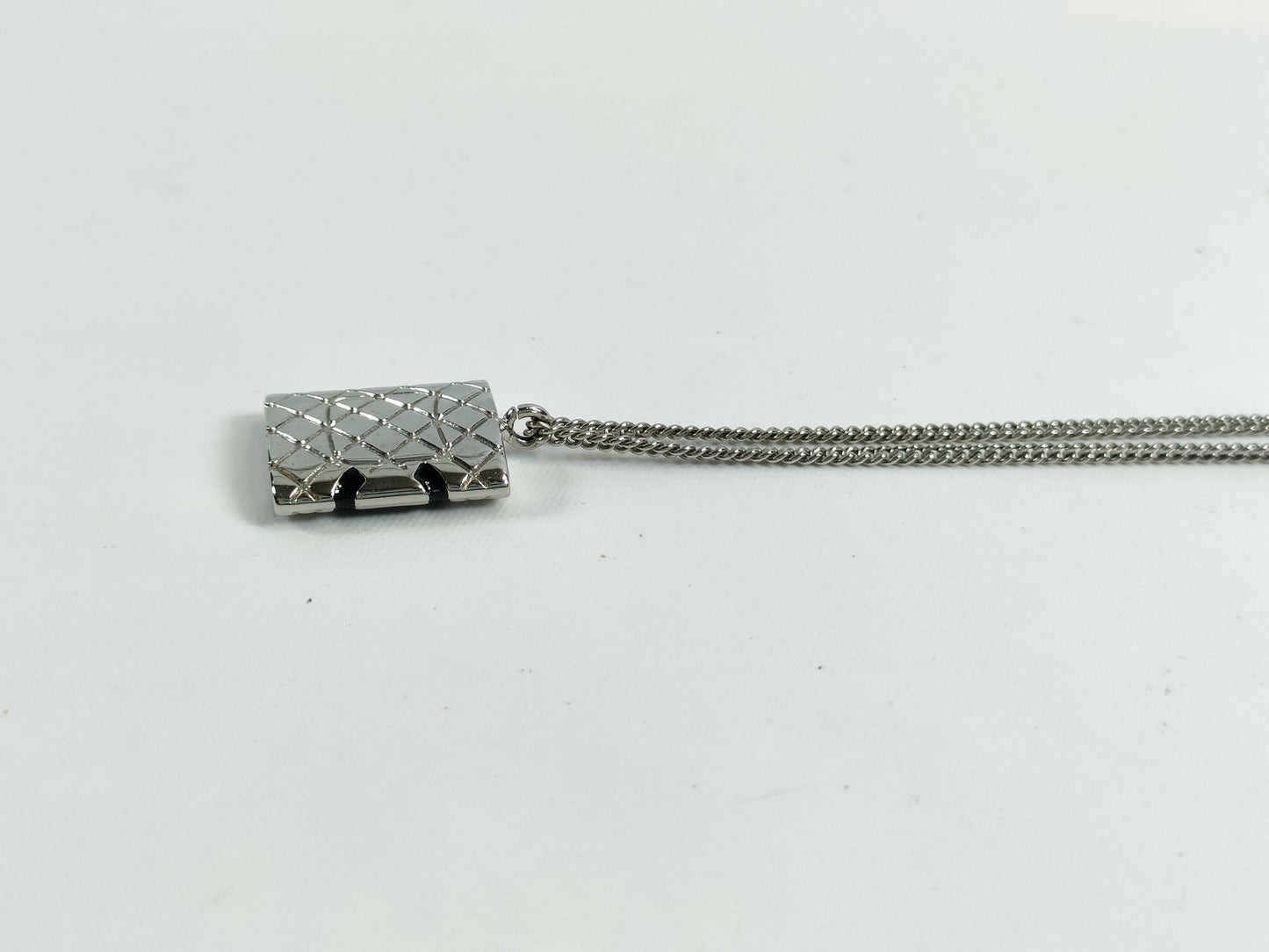 CHANEL 05C Silver Color Necklace