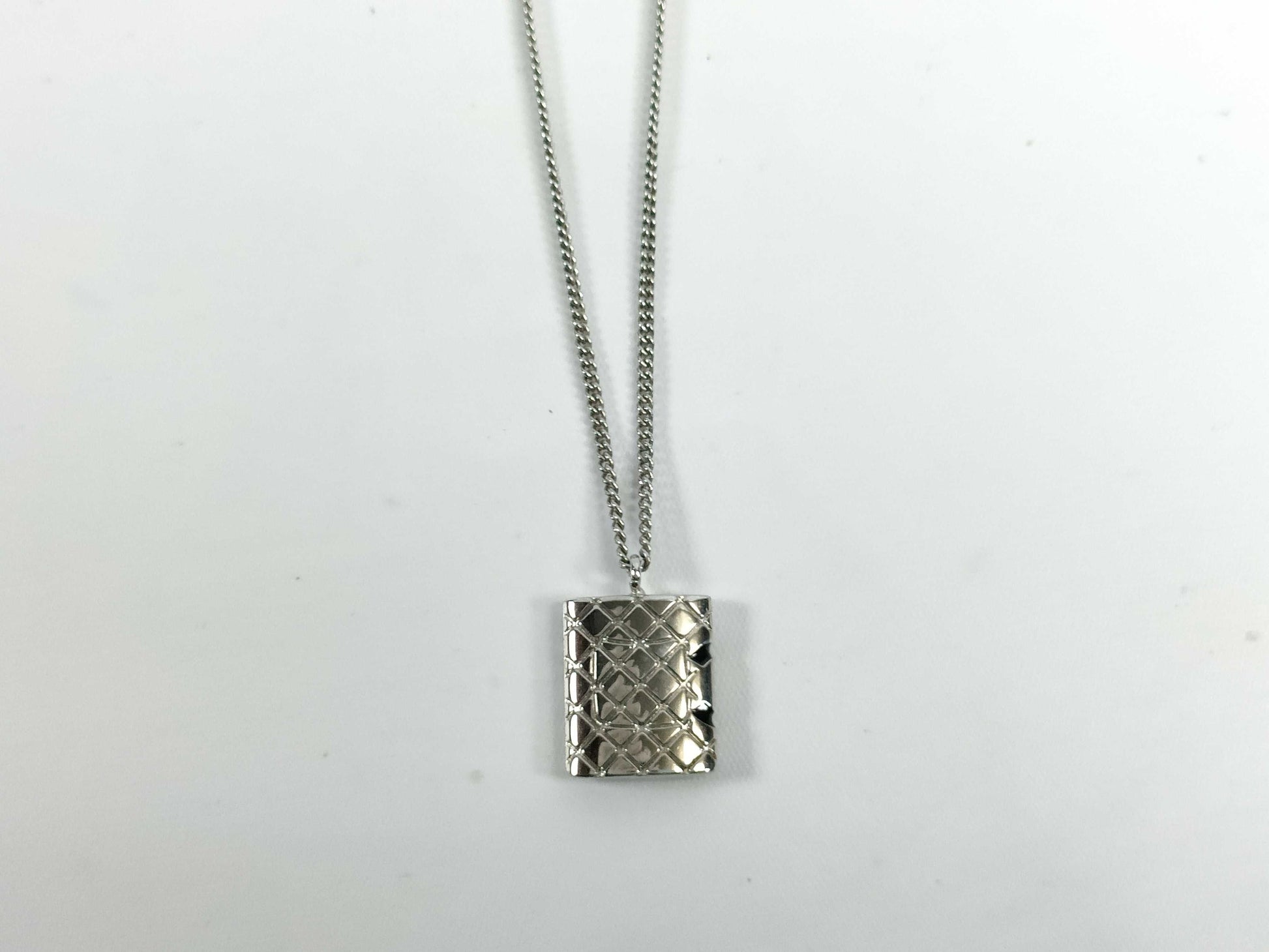 CHANEL 05C Silver Color Necklace