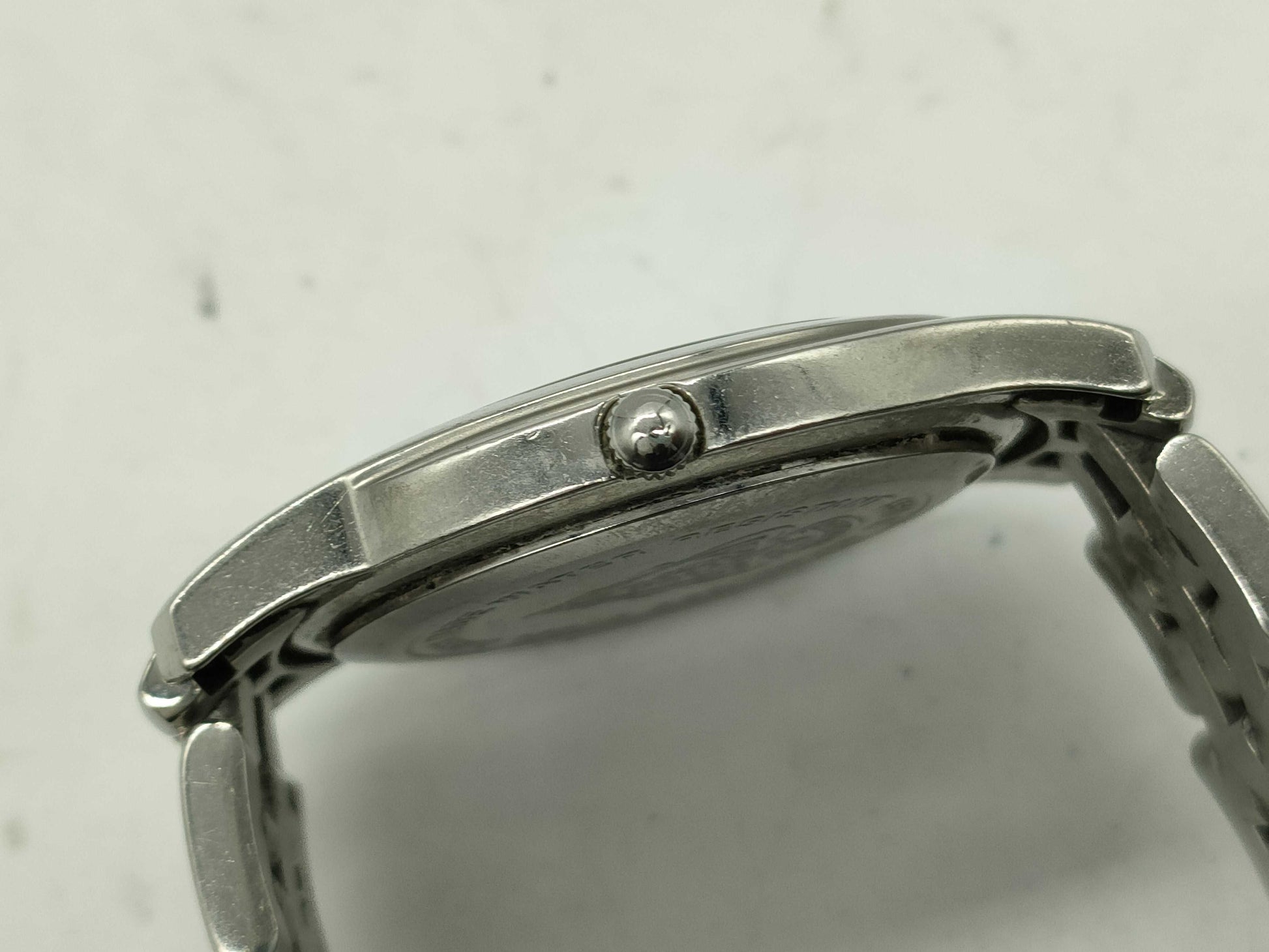 GUCCI 5500M Men's Watch