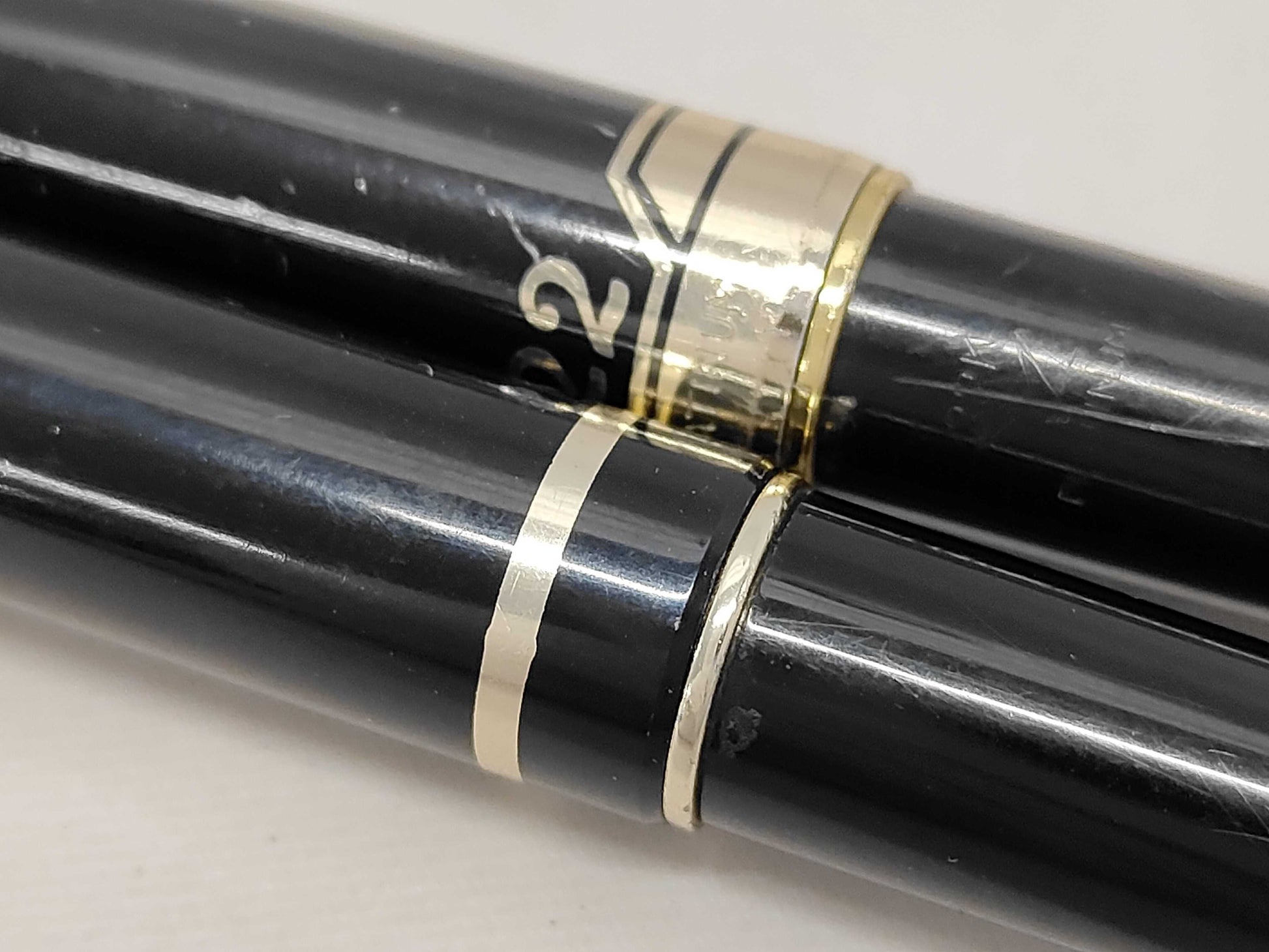 Sailor 21K Fountain Pen and PLATINUM 22K Fountain Pen Set of 2