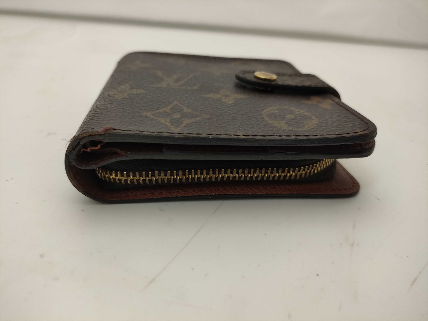 LOUIS VUITTON Monogram Compact Zip Wallet