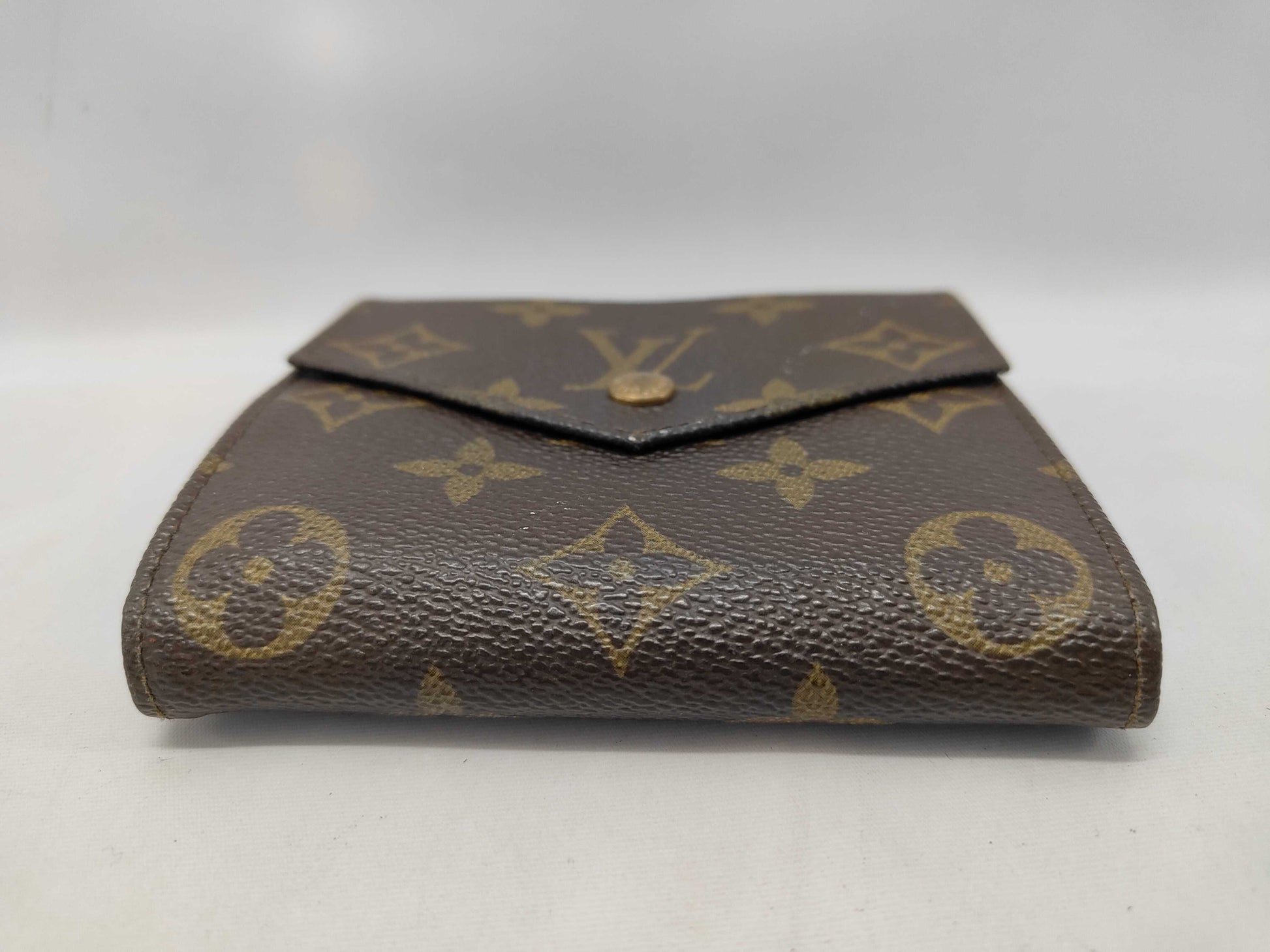 LOUIS VUITTON Monogram Porte Monnaie Carte Credit Wallet