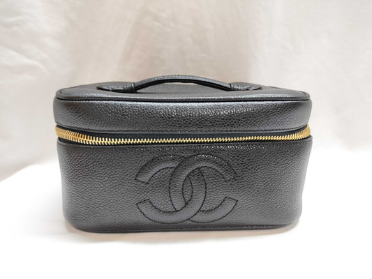 CHANEL Caviar Skin Vanity Makeup Pouch, No. 3