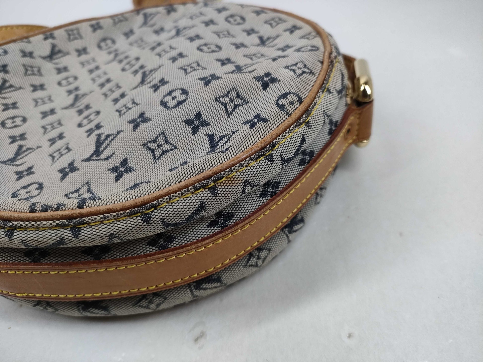 LOUIS VUITTON Monogram Mini Jeanne GM Shoulder Bag