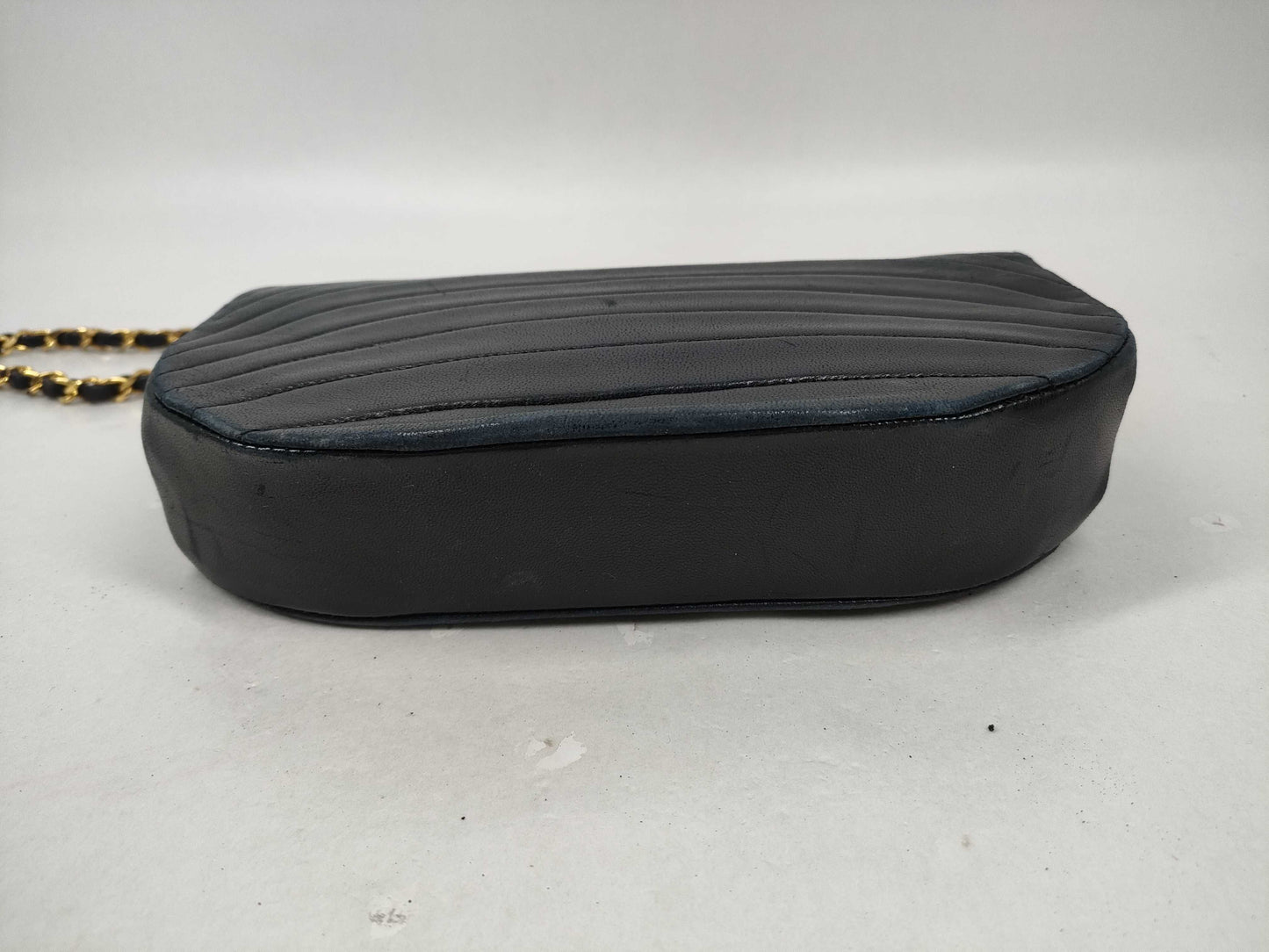 CHANEL Lambskin Flap Chain Shoulder Bag with Turnlock 