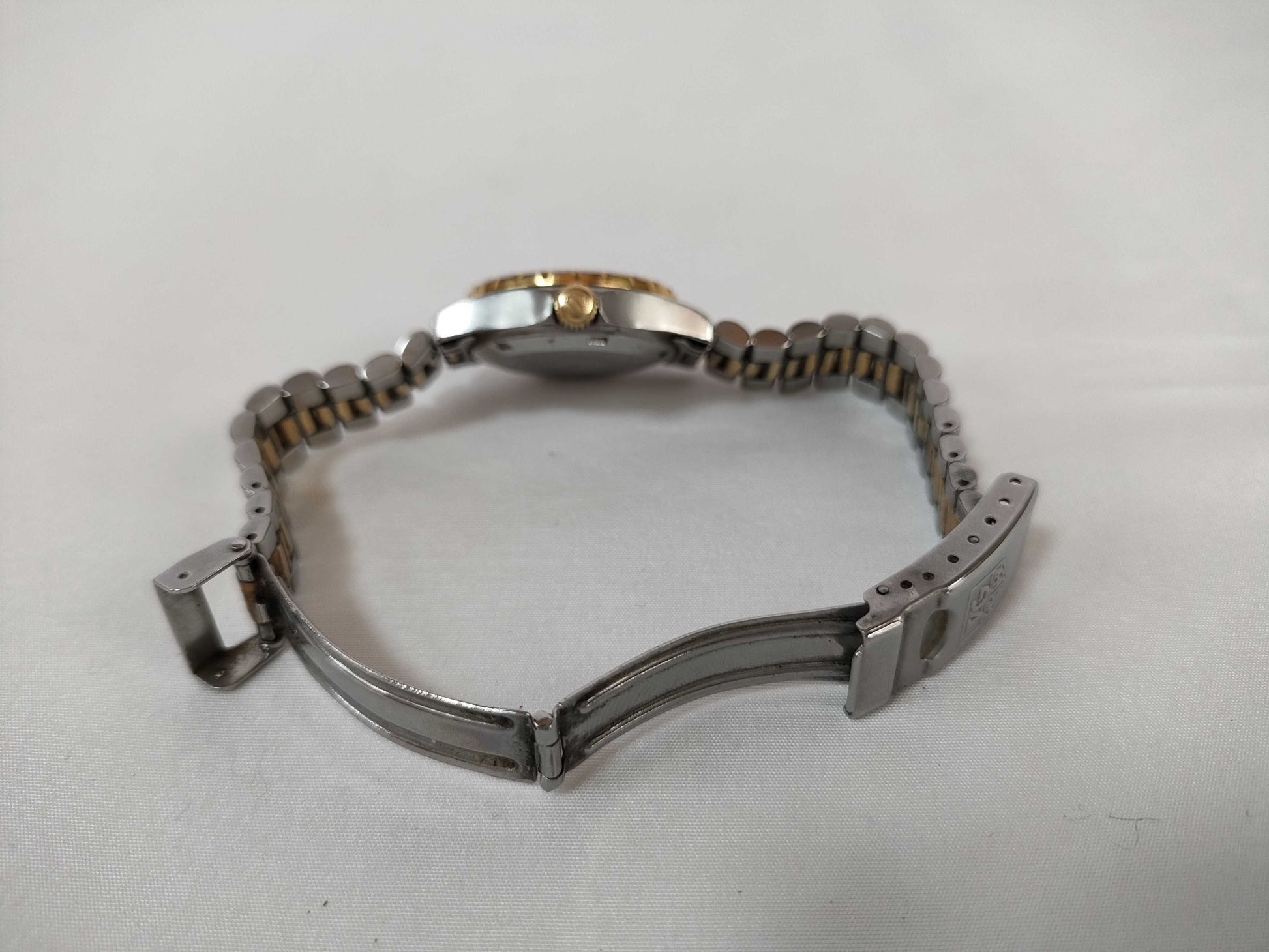 TAG Heuer 974008 Women's Watch