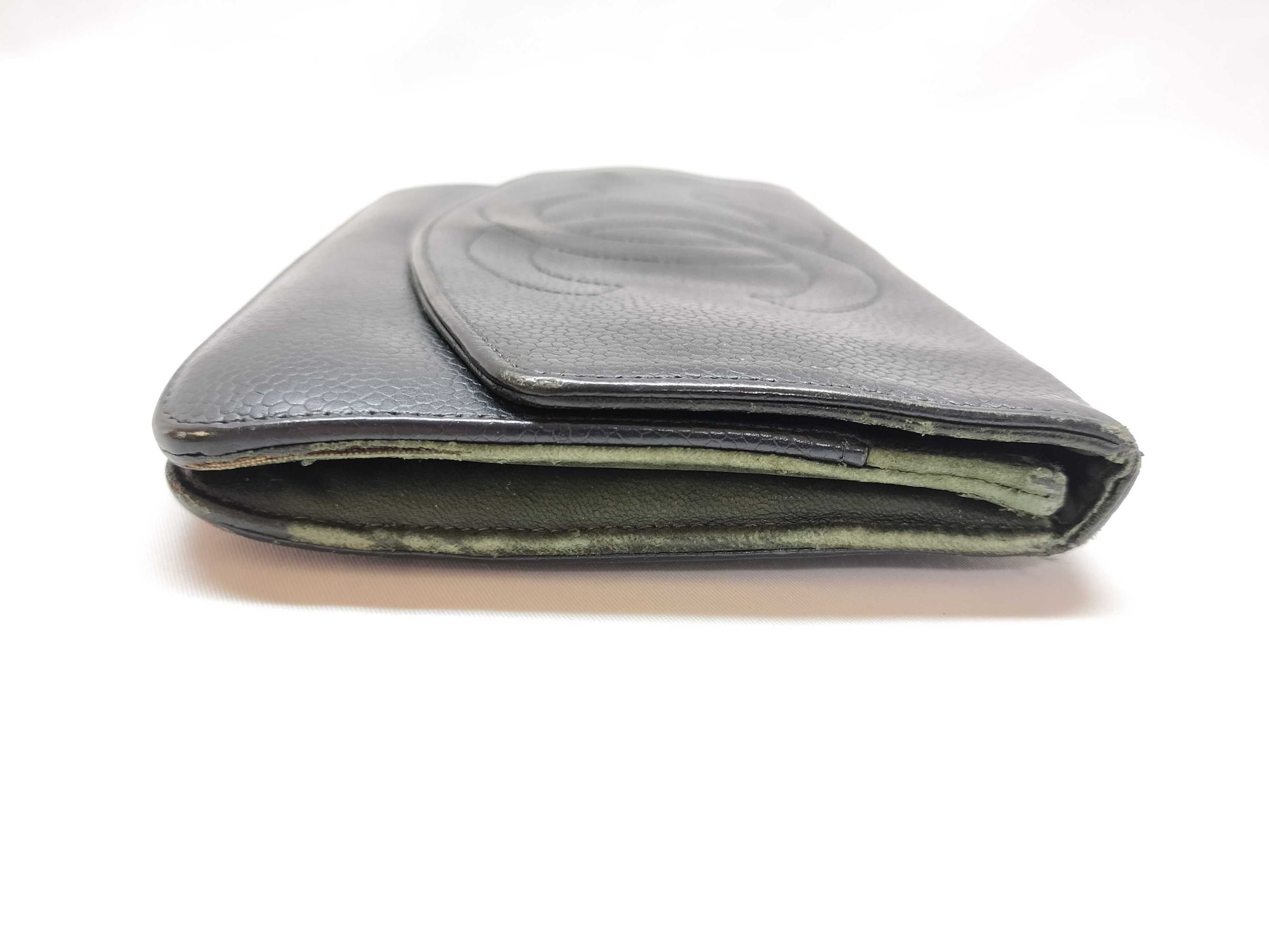 CHANEL Caviar Skin Deca Coco Wallet