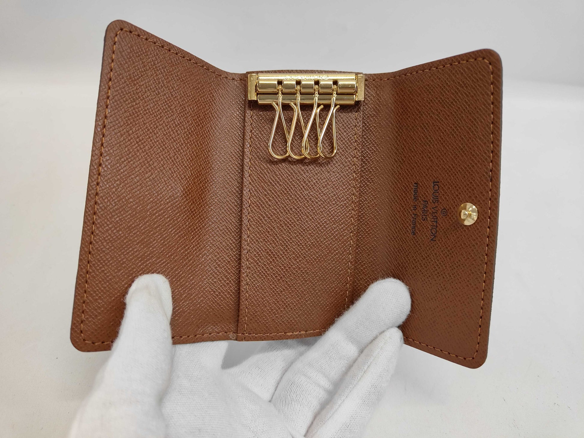 LOUIS VUITTON Monogram Multicle Key Case, 4-Ring Keychain