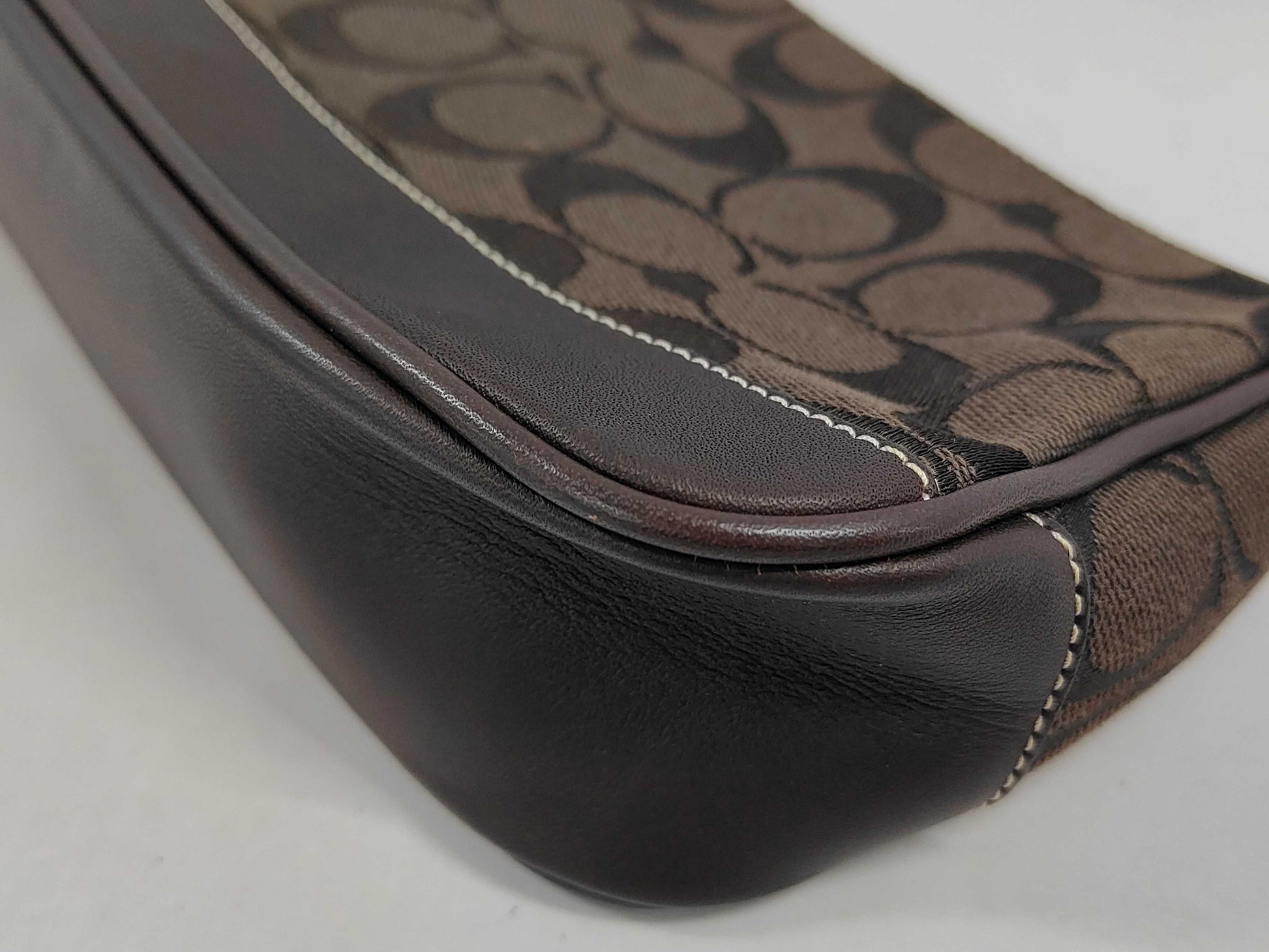 COACH Signature 6094 Pouch