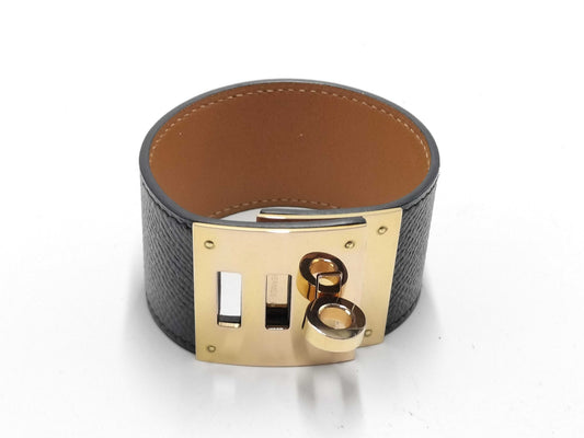 HERMES Kelly Dog T engraved bracelet/bangle