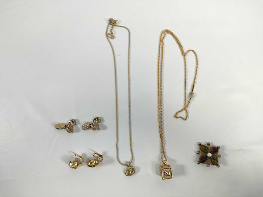 Dior Nina Ricci/Monet/Moschino Gold *5 Accessories Summary Accessories Summary 