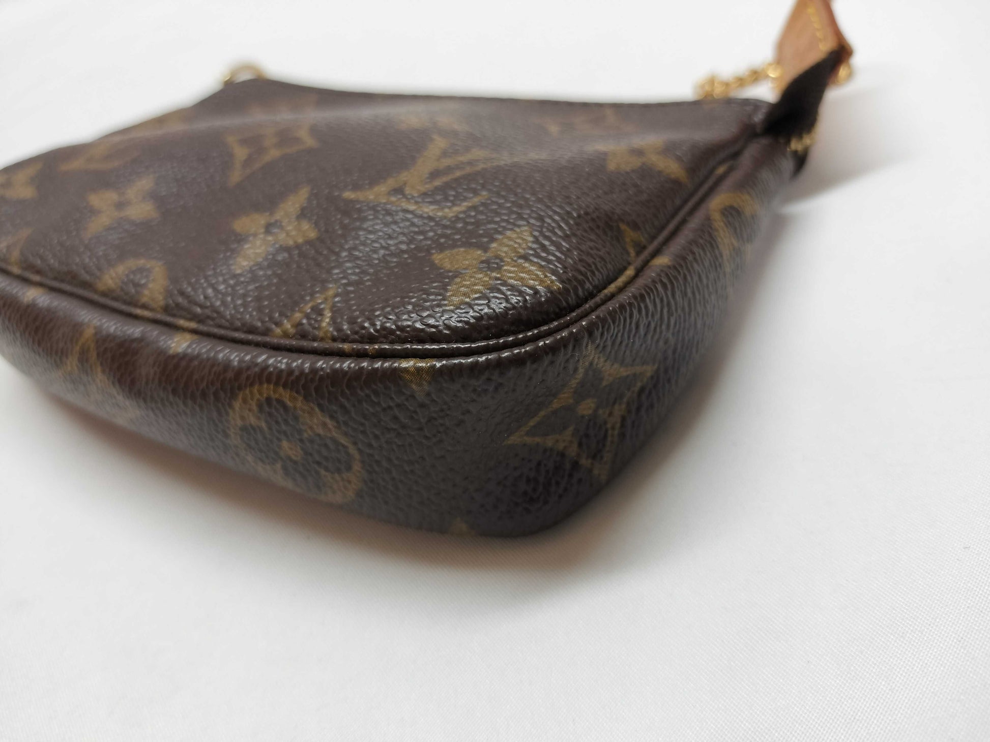 LOUIS VUITTON Monogram M58009 Mini Pochette Accessory Pouch