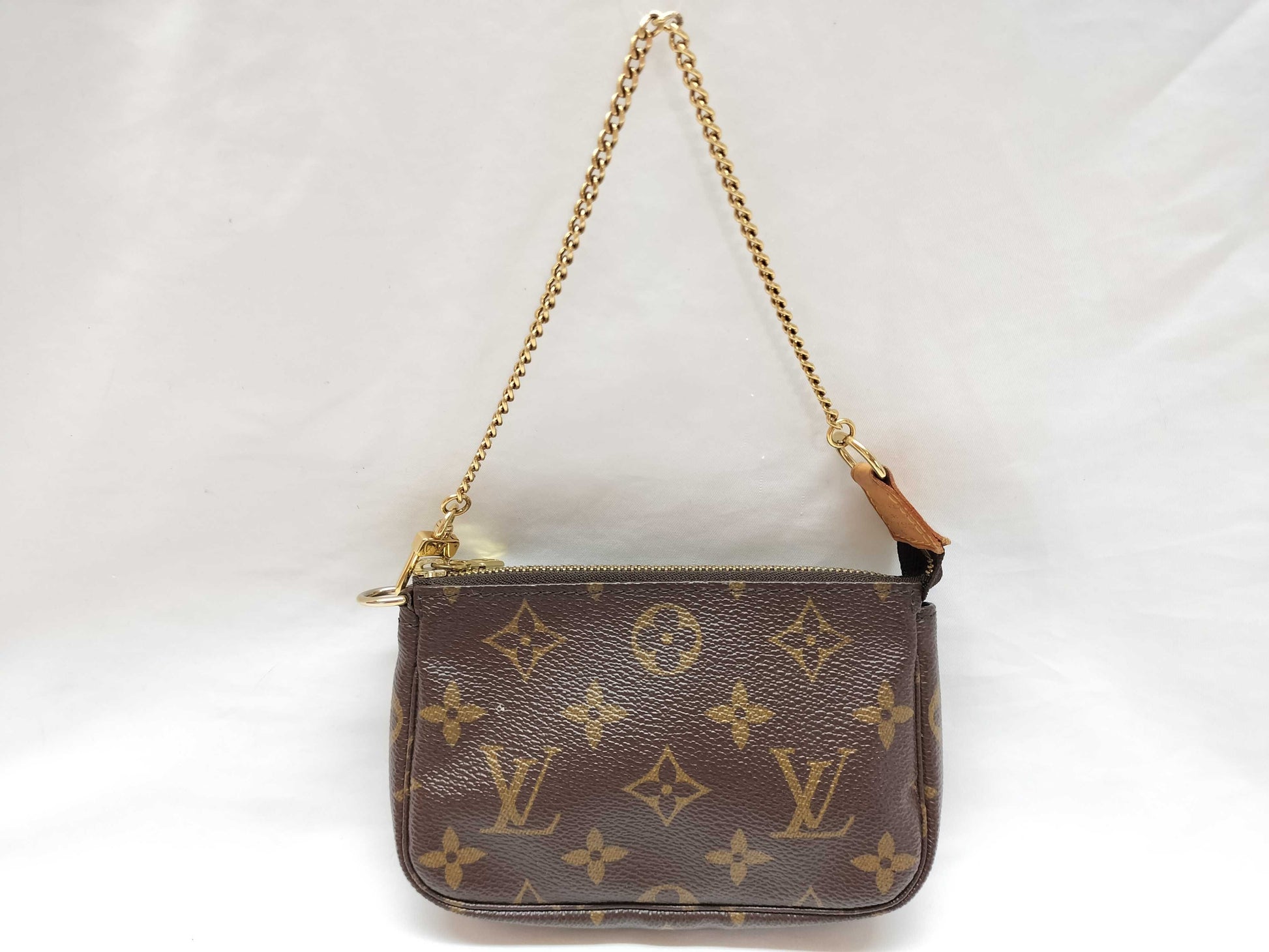 LOUIS VUITTON Monogram M58009 Mini Pochette Accessory Pouch