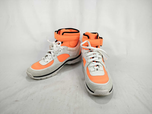 CHANEL G33728 High-top Sneakers