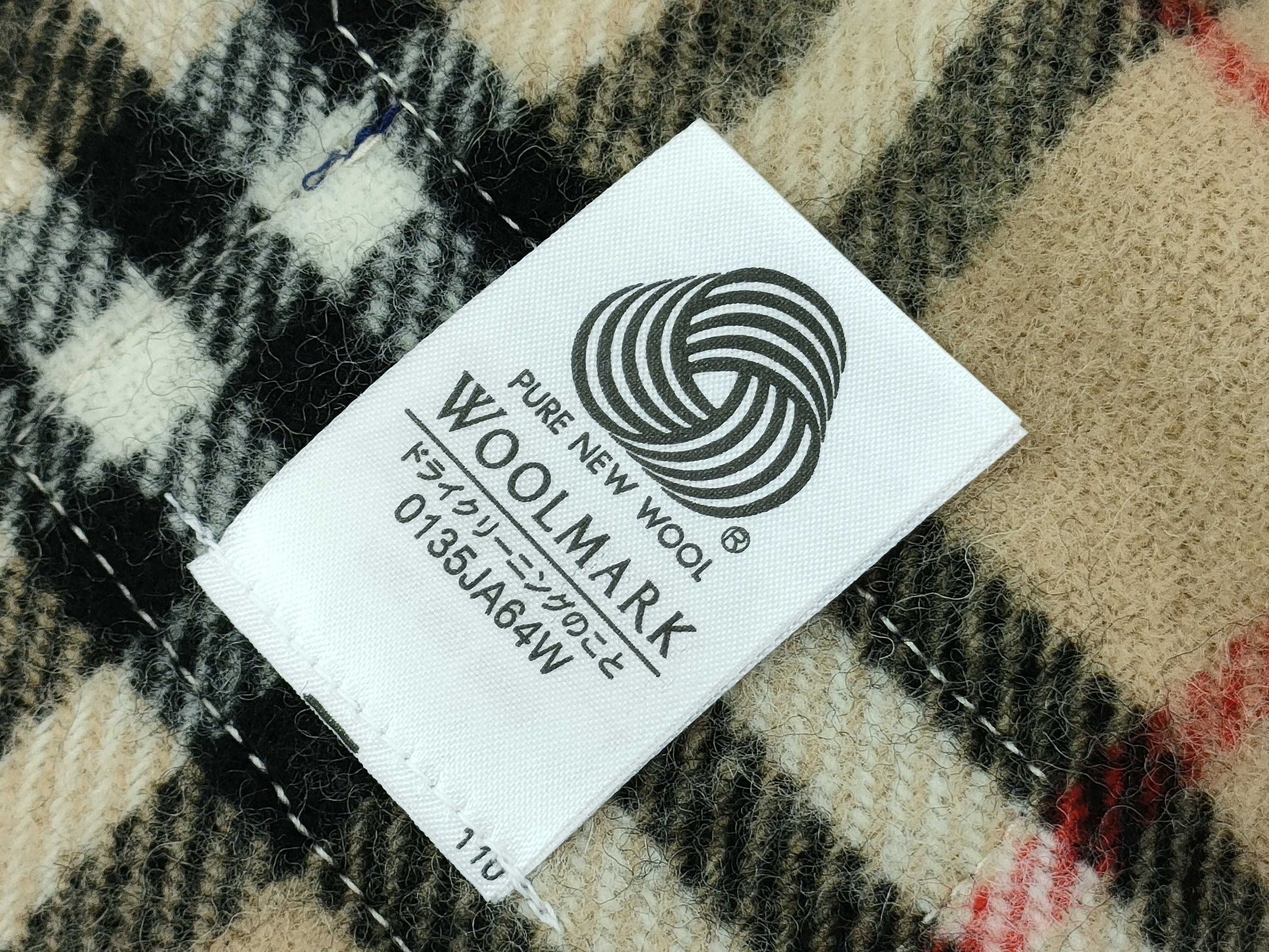 Unused Burberrys Blanket*1 Scarf