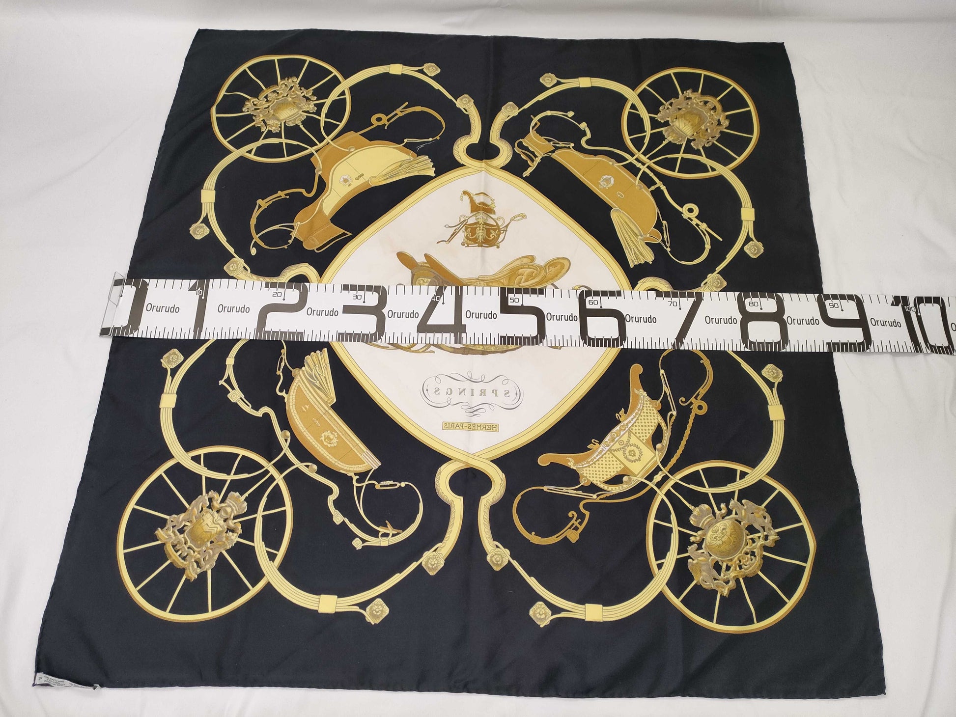 HERMES Carre Spring Scarf 