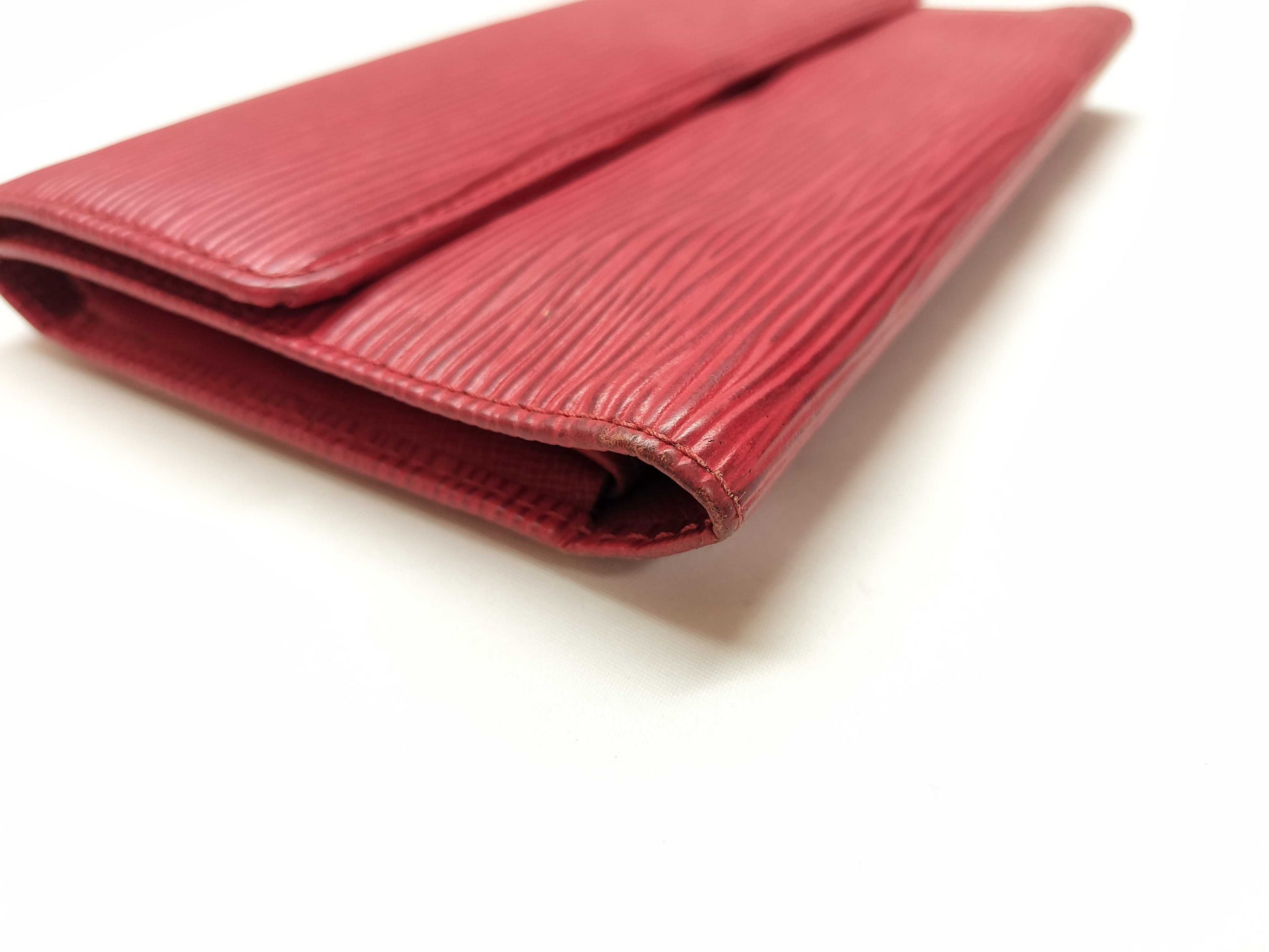 LOUIS VUITTON Epi Porte Tresor International Wallet M63387