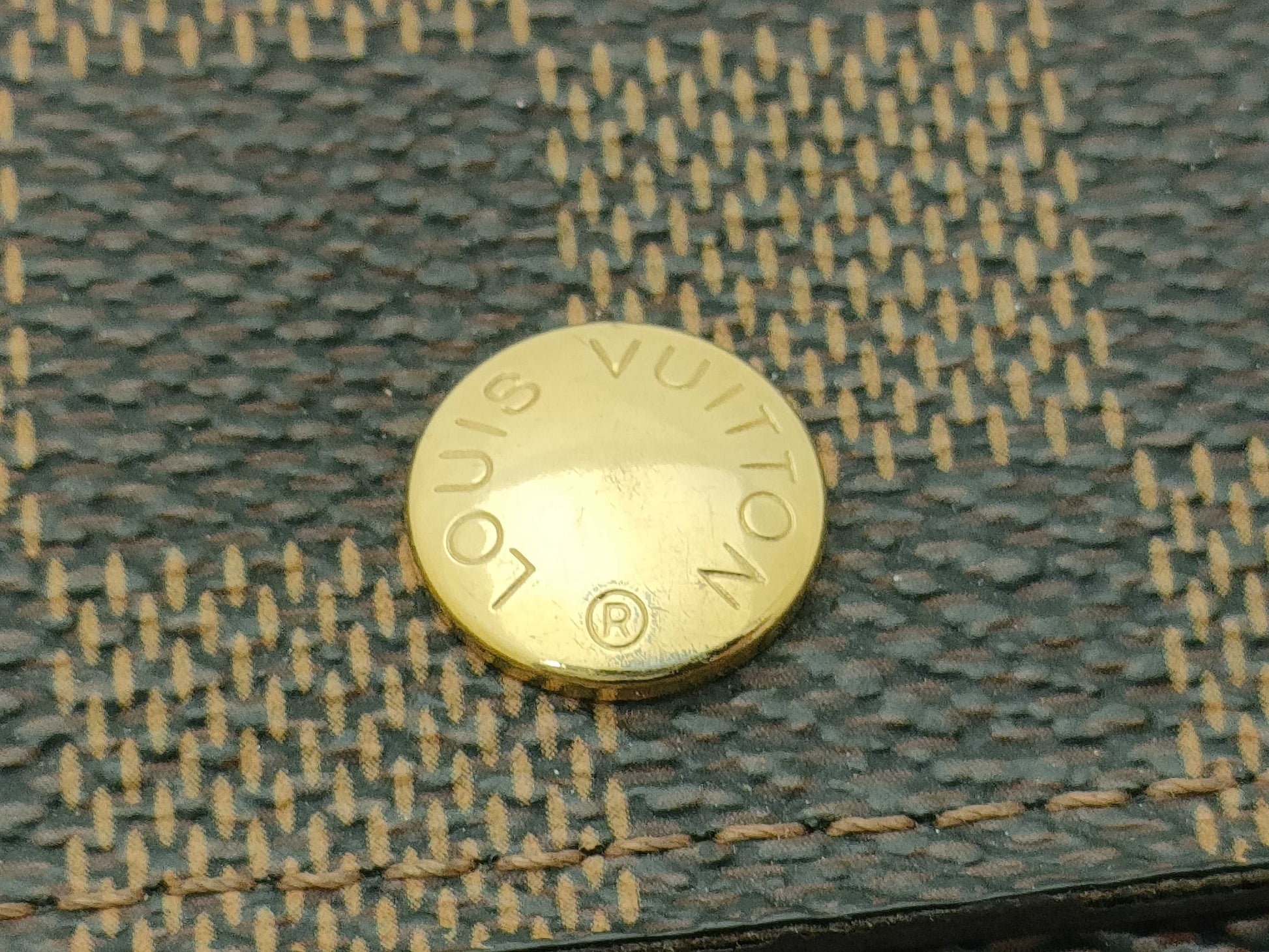 LOUIS VUITTON Damier Portefeuille Alexandra Wallet