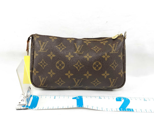 LOUIS VUITTON Monogram M40712 Pochette Accessoires Pouch
