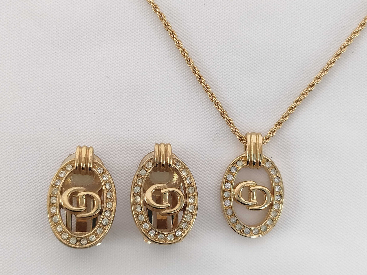 Dior necklace/earring set necklace
